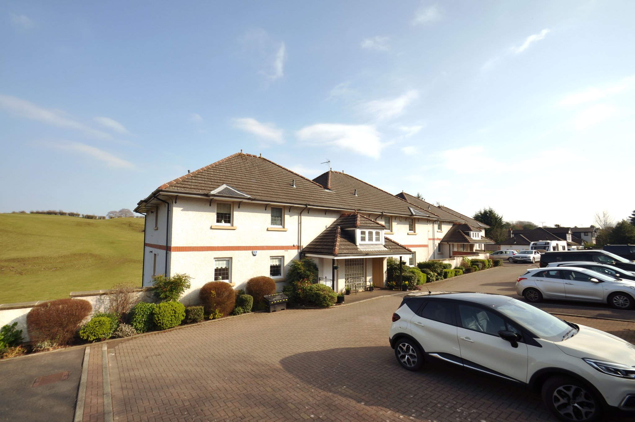 Waterfoot Bank, Glasgow Road, Glasgow Corum Property