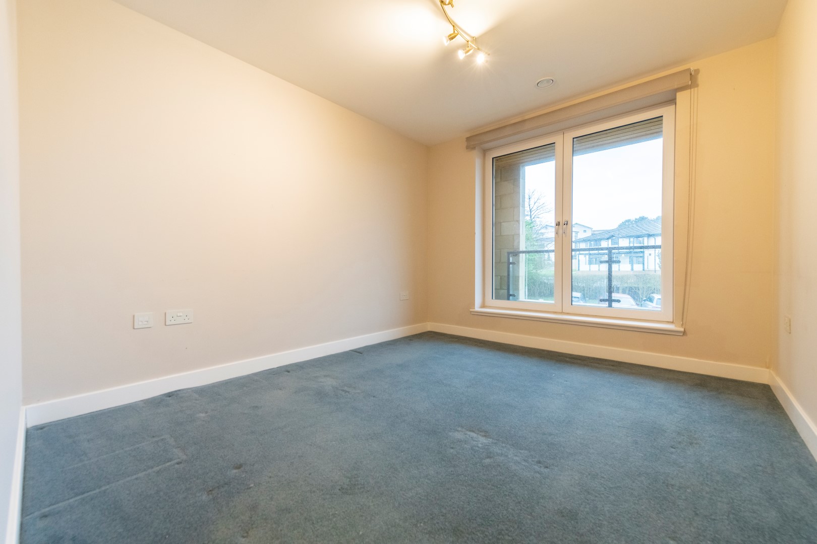 Flat 16 Westerly, Canniesburn Drive, Bearsden G61 1QS Corum Property