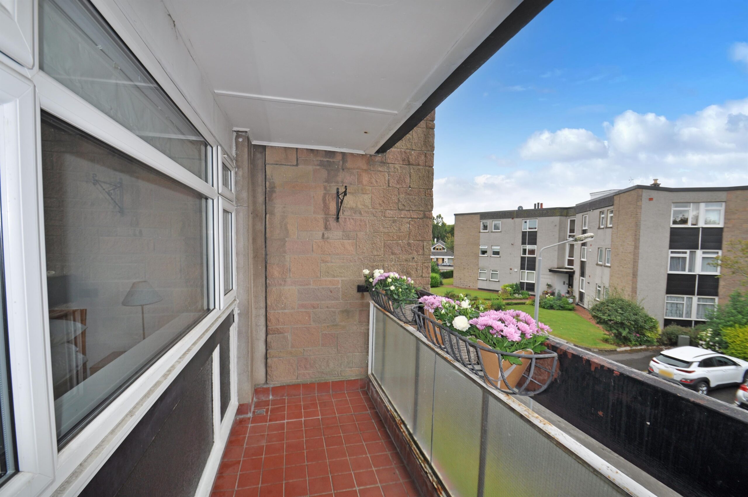 Flat 1/1, 11 Kennedy Court, Braidholm Crescent, Giffnock Corum Property