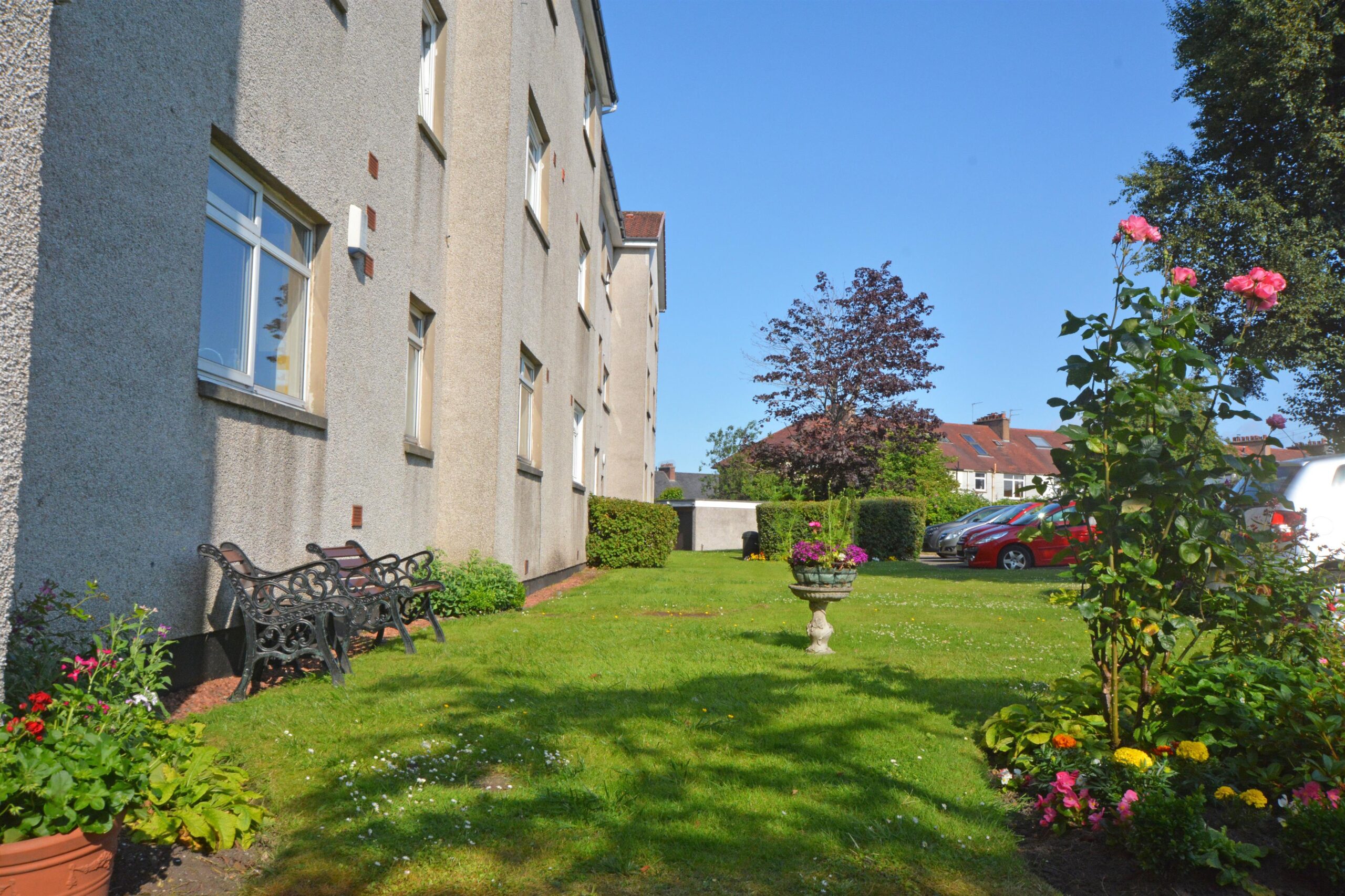 Flat 1/1, 11 Kennedy Court, Braidholm Crescent, Giffnock Corum Property