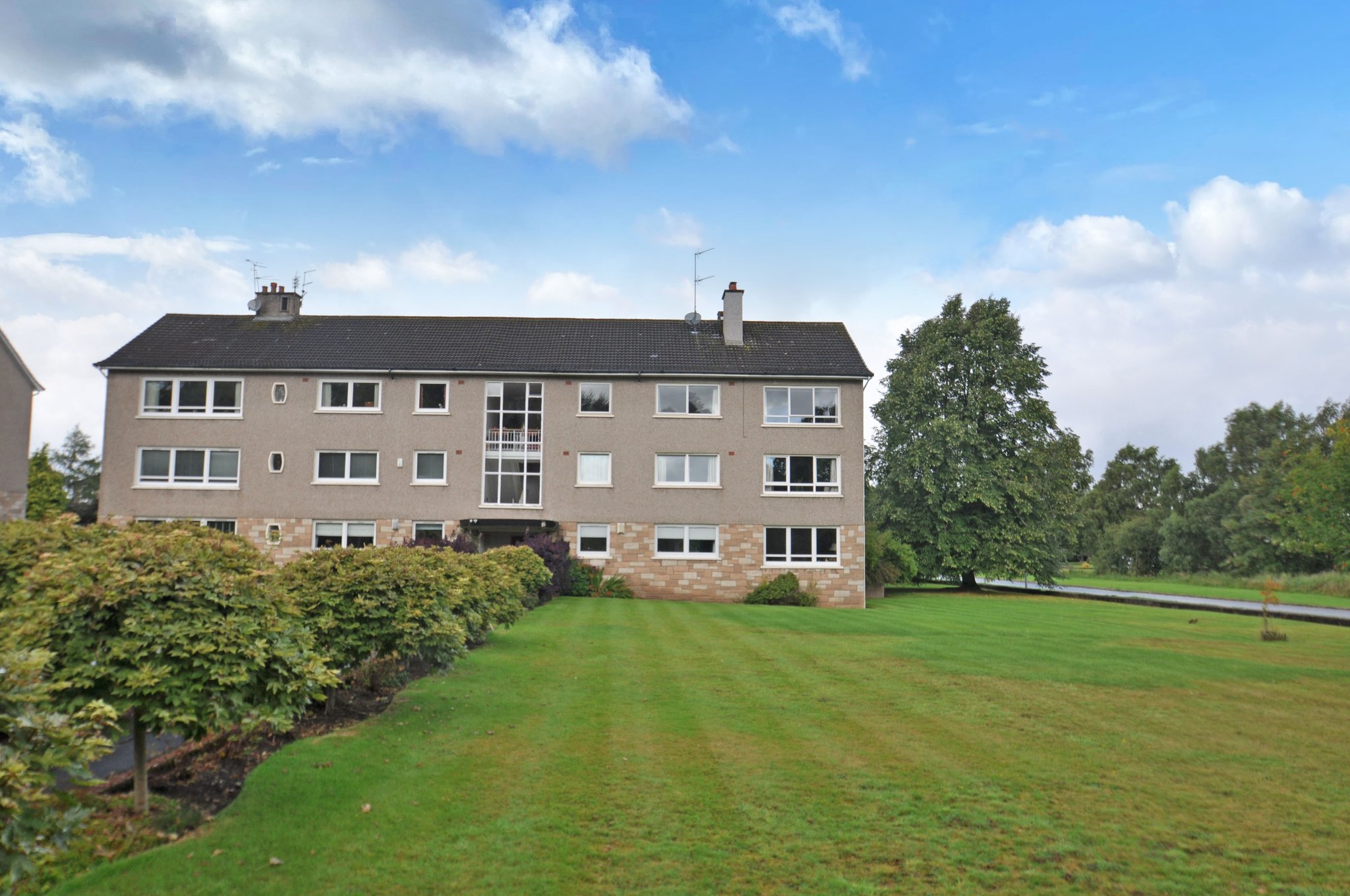 Douglas Drive, Glasgow Corum Property