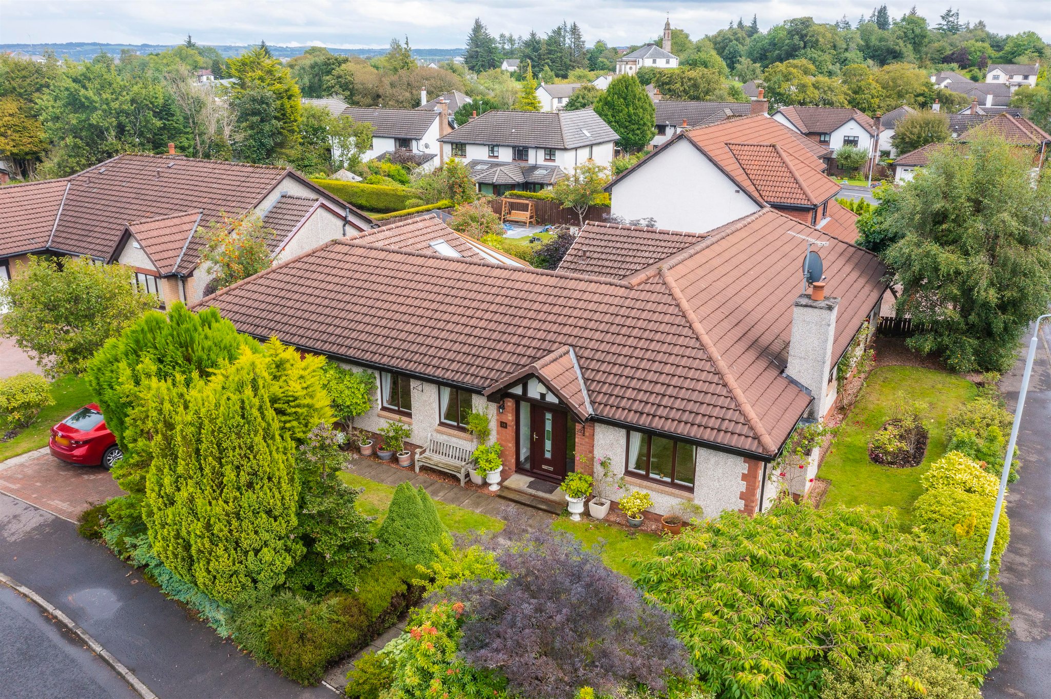 Newton Grove, Glasgow Corum Property