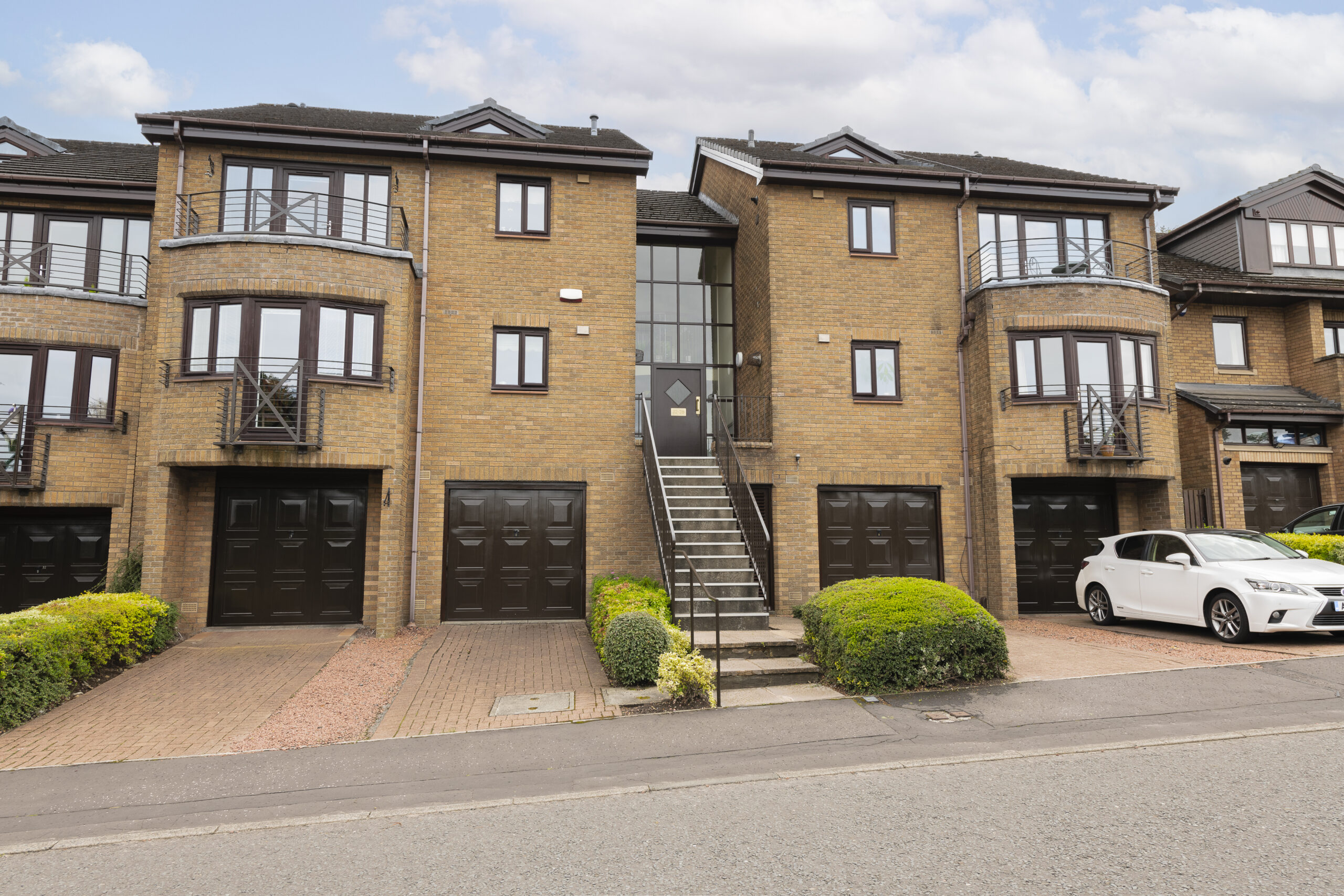 24 Fernlea, Bearsden, G61 1NB Corum Property