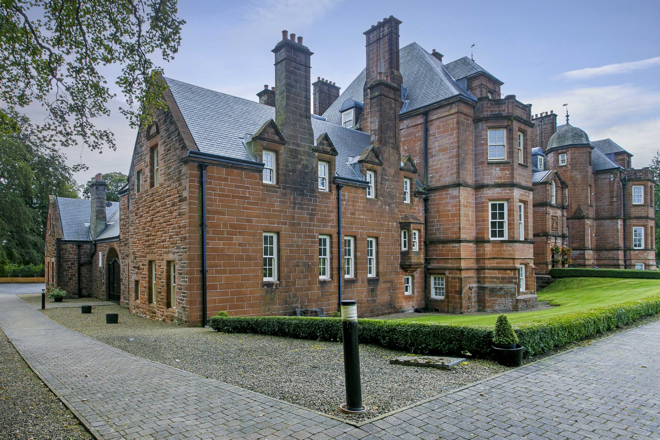 The Courtyard, 20 Ballochmyle House, Mauchline, KA5 6JZ Corum Property