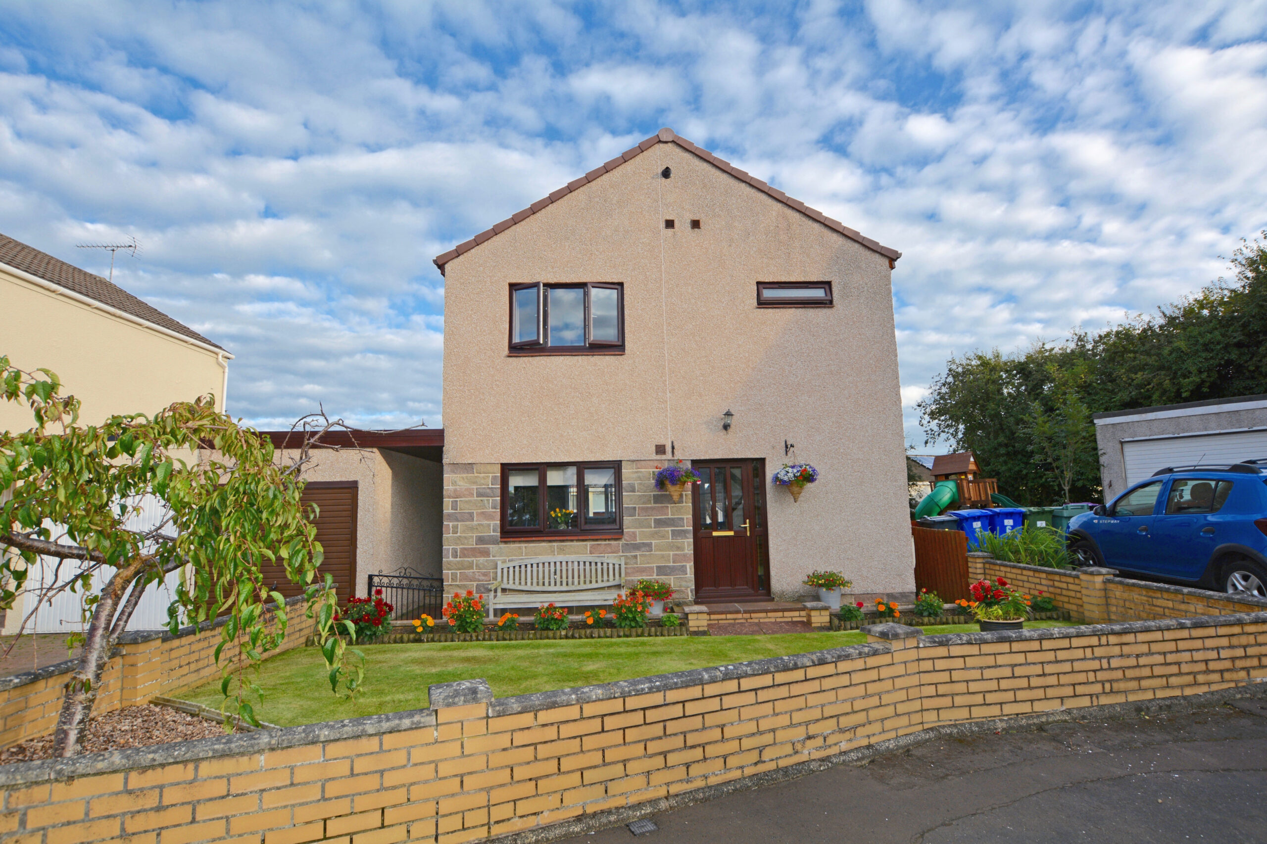 5 Hilltop Place, Ayr, KA7 3PB Corum Property