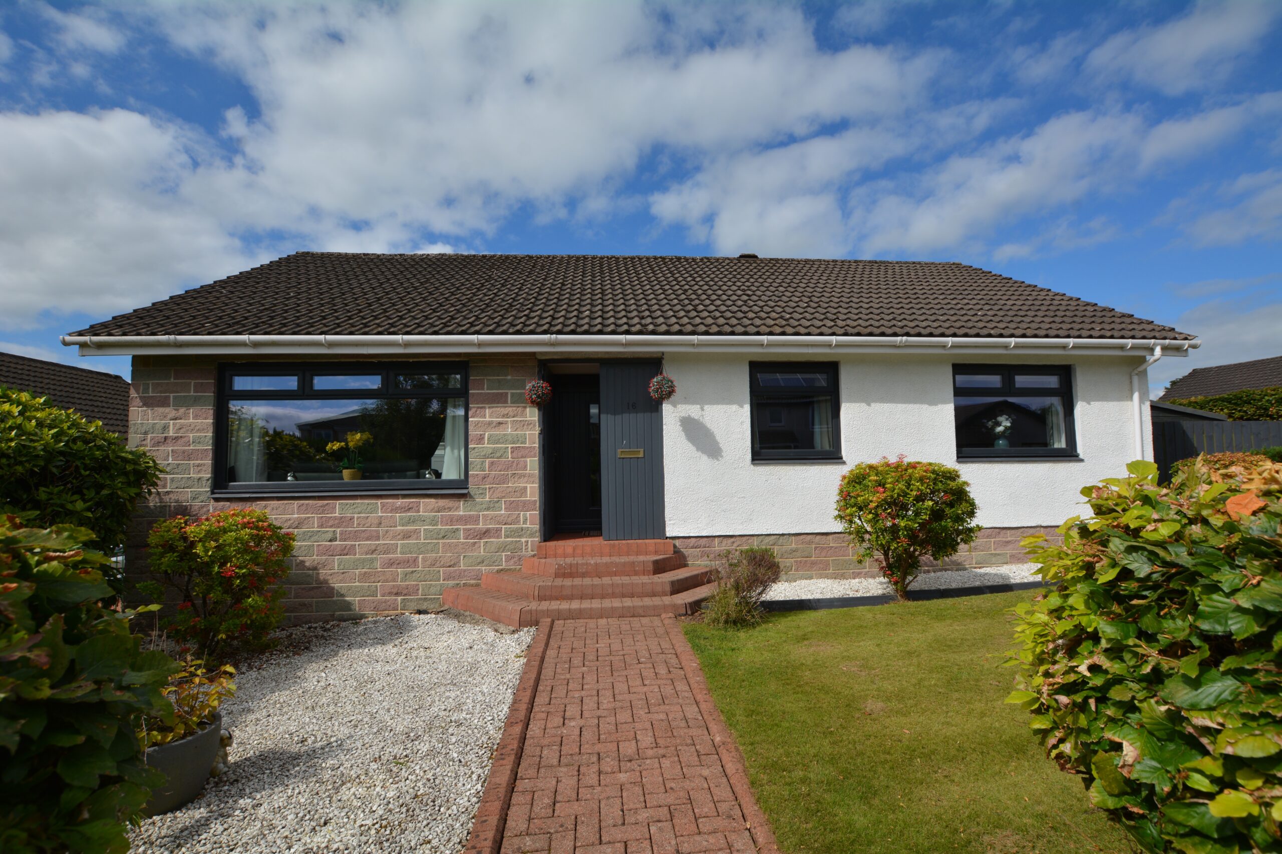 16 Lamberton Road, Stewarton, KA3 3HU Corum Property
