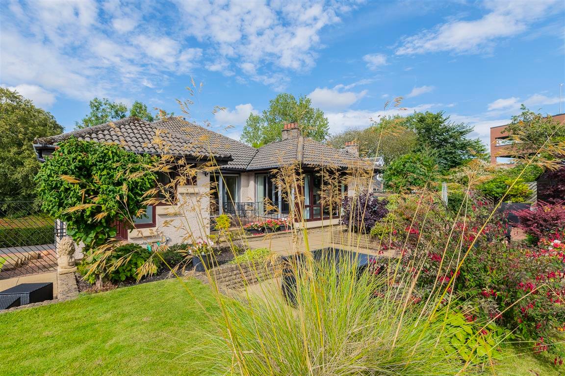 29 Brouster Hill, East Kilbride Corum Property