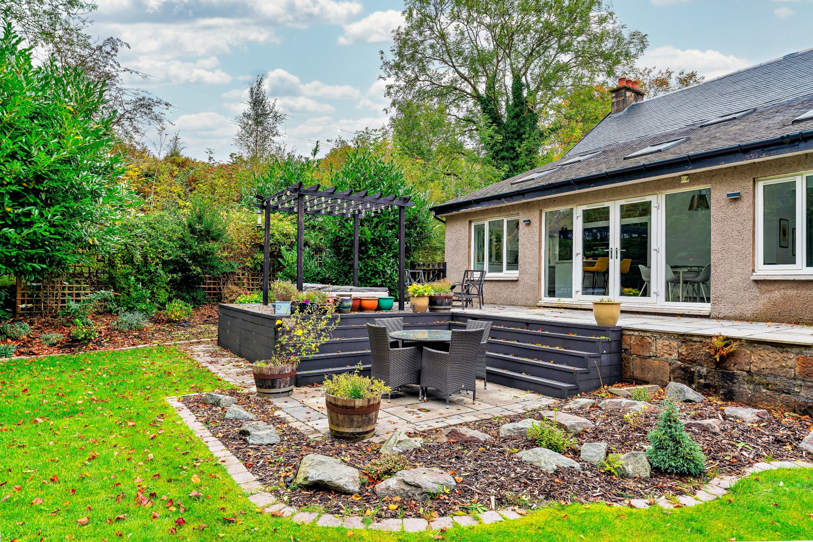 25 Station Road, Bearsden, G61 4AW Corum Property