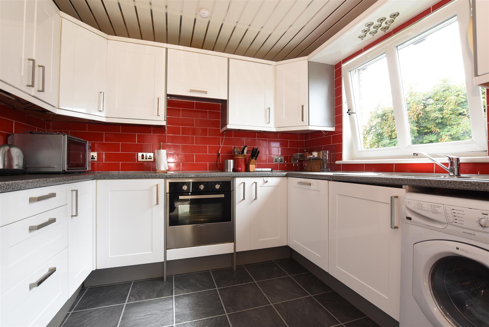 2/2, 6 Knowehead Terrace, Pollokshields, G41 5RF Corum Property