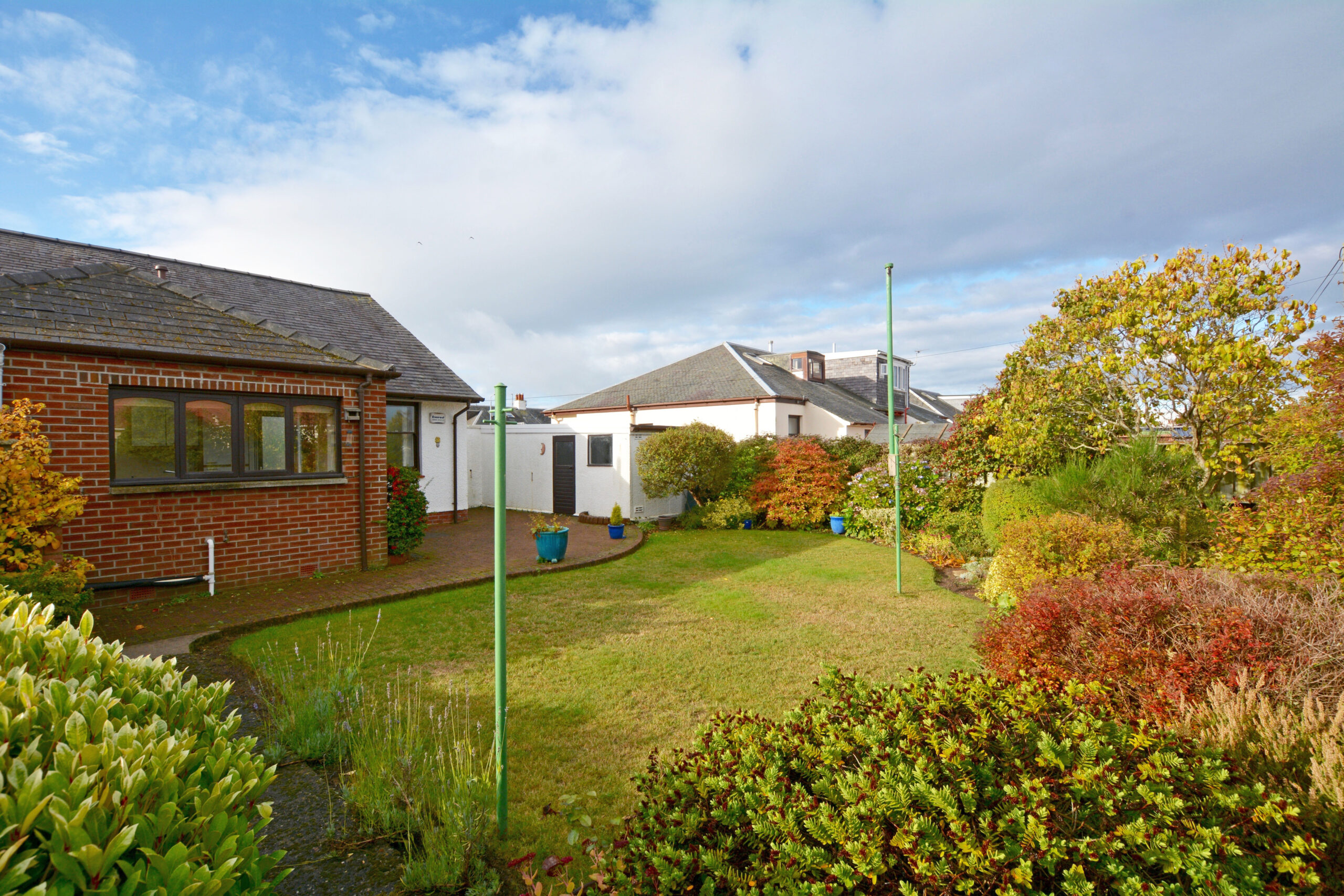 17 Crawford Avenue, Prestwick, KA9 2BN Corum Property