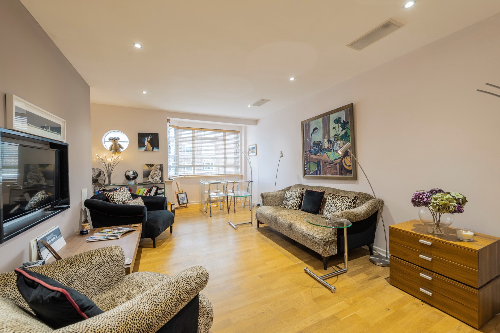 66 Kelvin Court, Claythorne, G12 0AG Corum Property