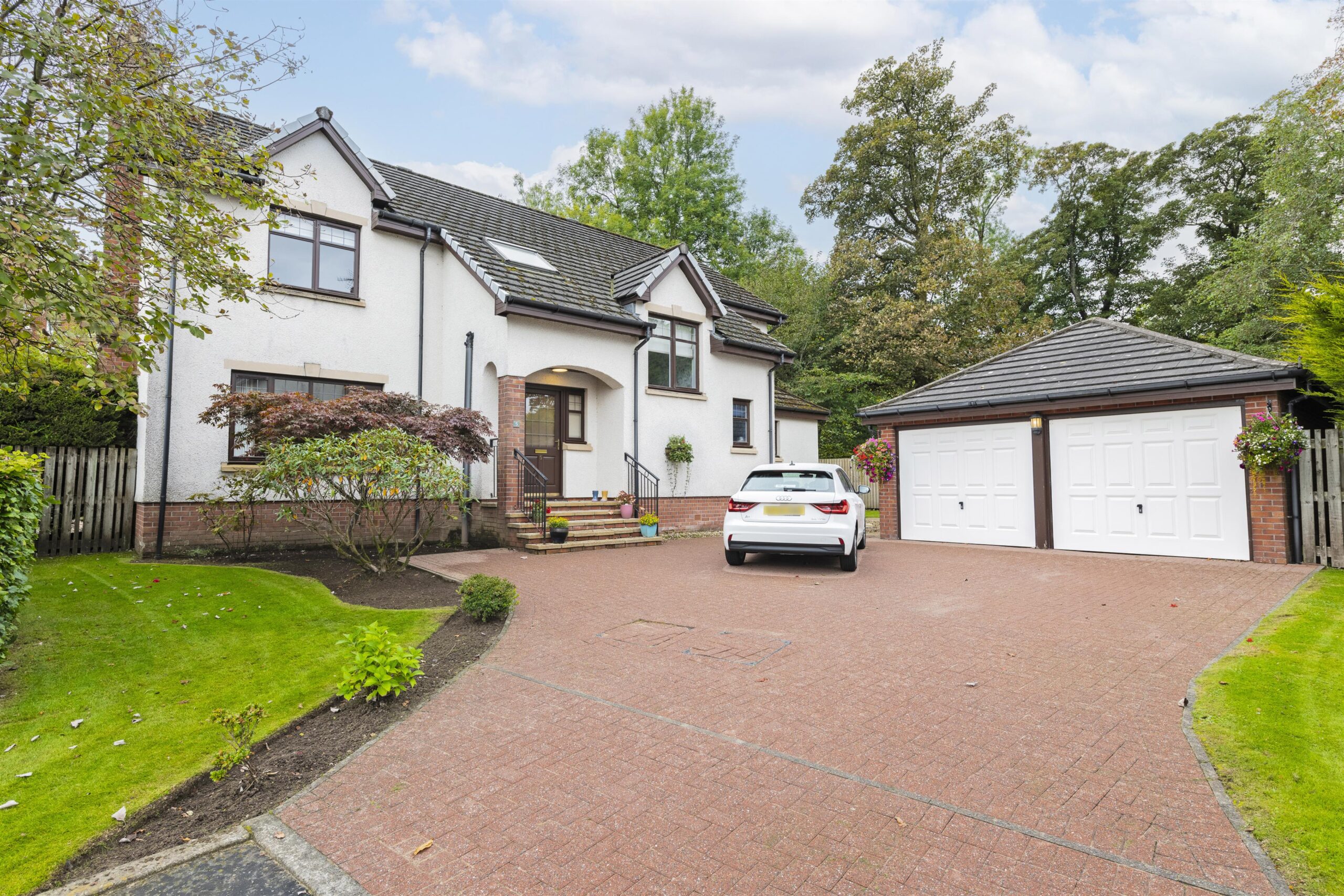 5 Victoria Lane, Newton Mearns Corum Property
