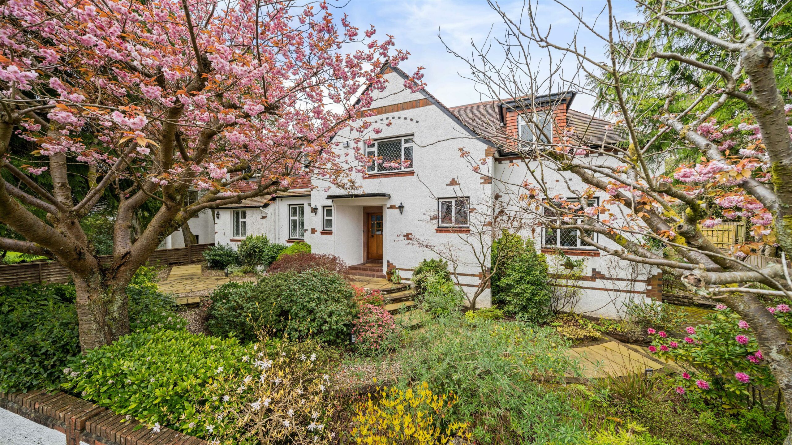Rosewood Cottage, 18 The Loaning, Whitecraigs Corum Property