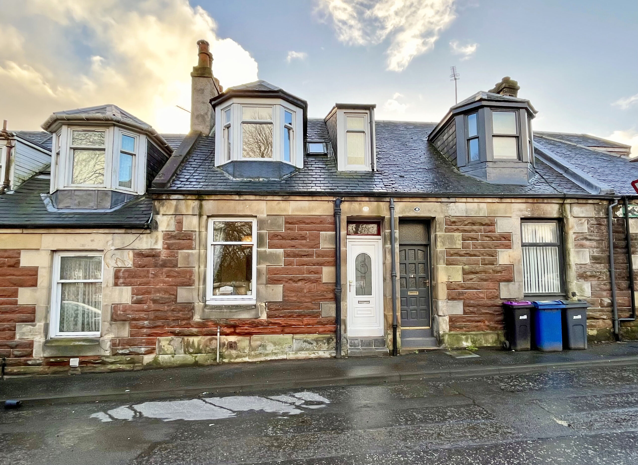 15 Greenside, Maybole, KA19 7DG Corum Property