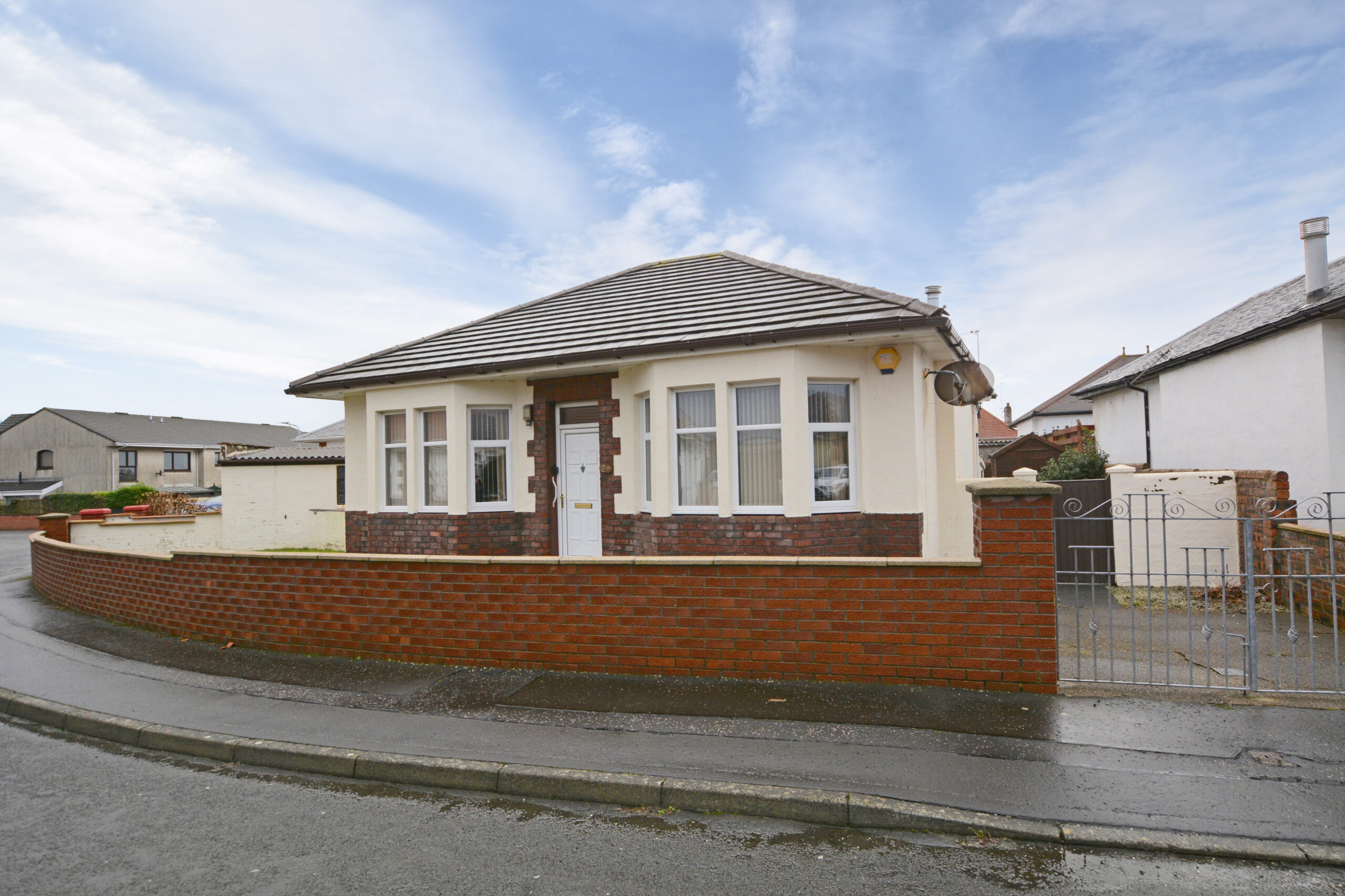 29 Templeton Crescent, Prestwick, KA9 1JA Corum Property