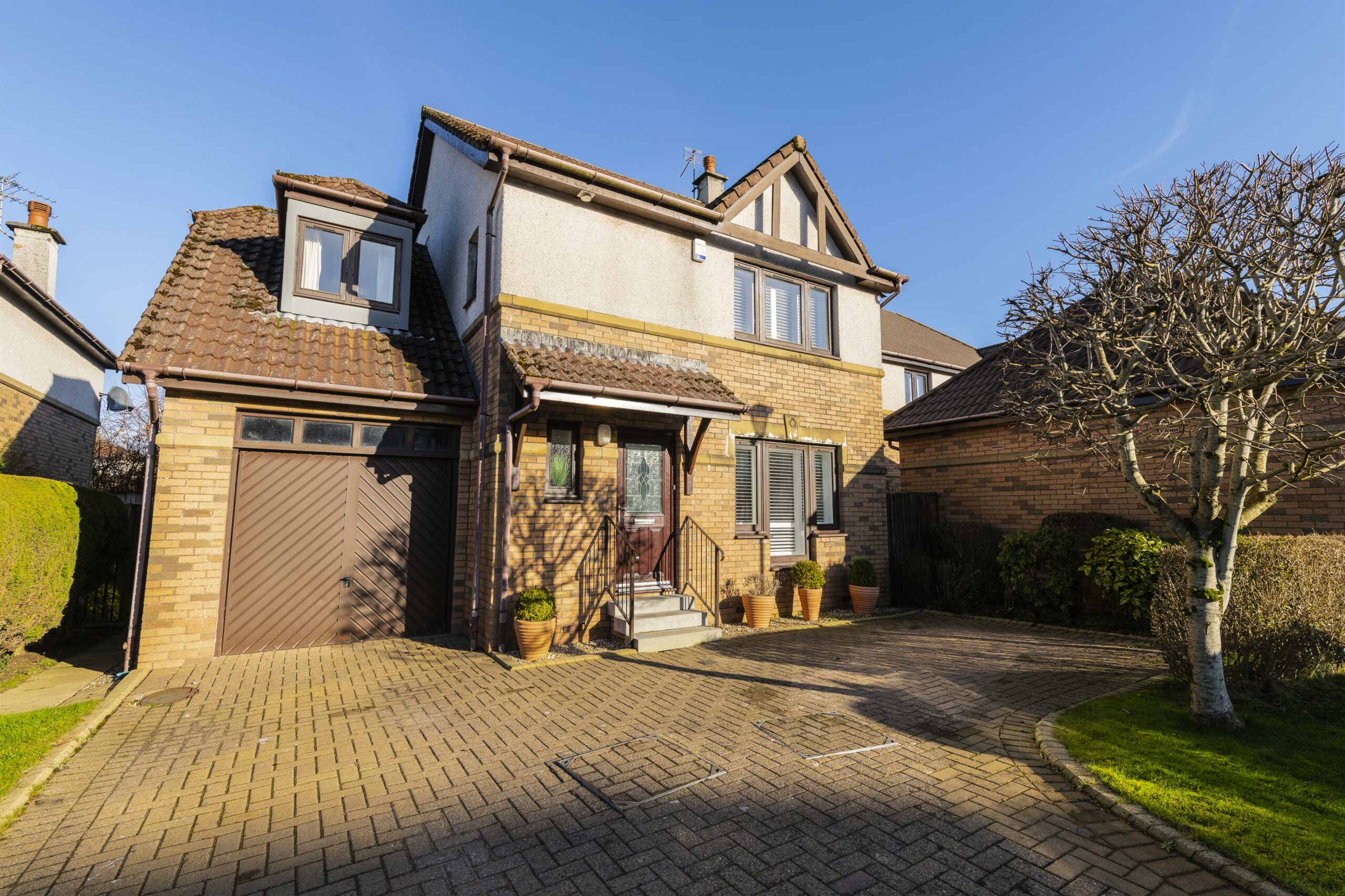 3 Gleneagles Gate, Newton Mearns Corum Property