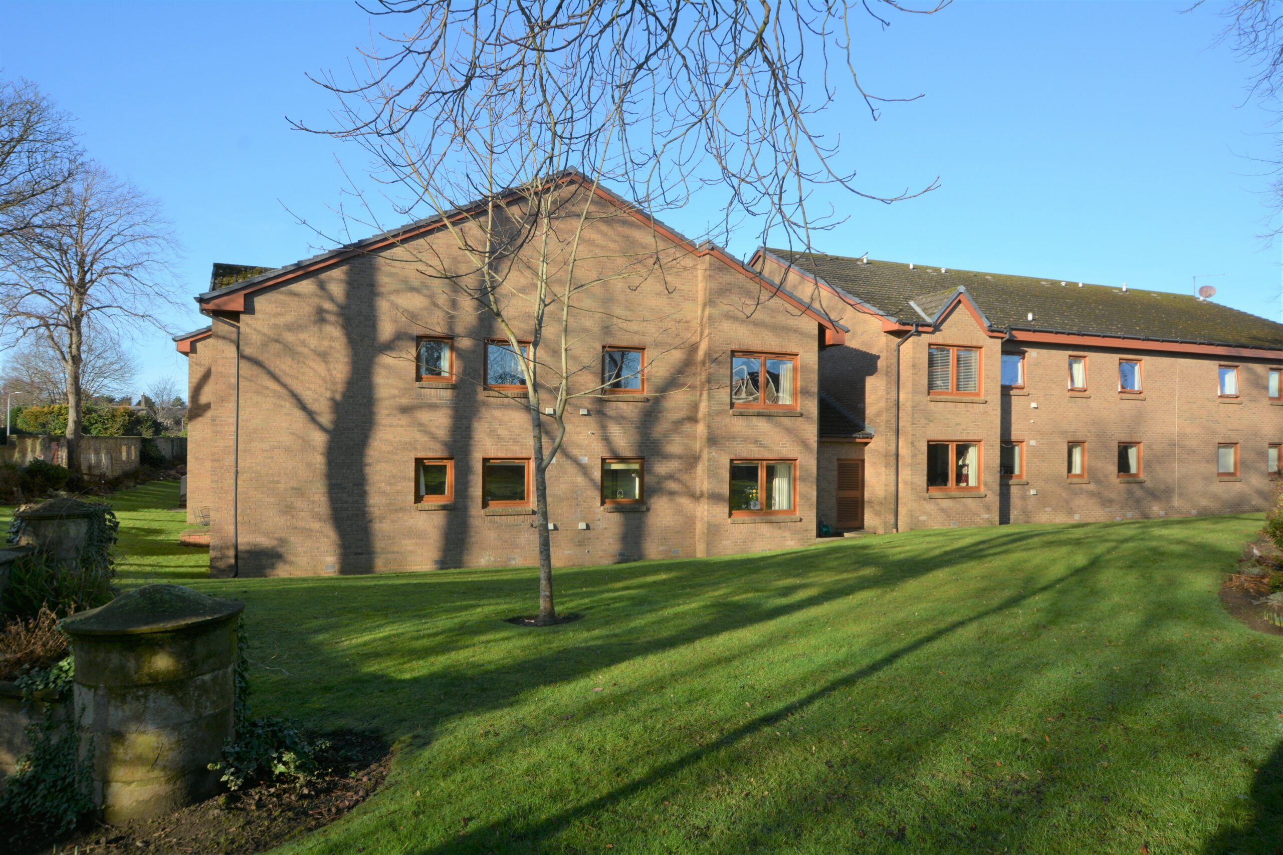 15 Carrick Gardens, Ayr, KA7 2RT Corum Property