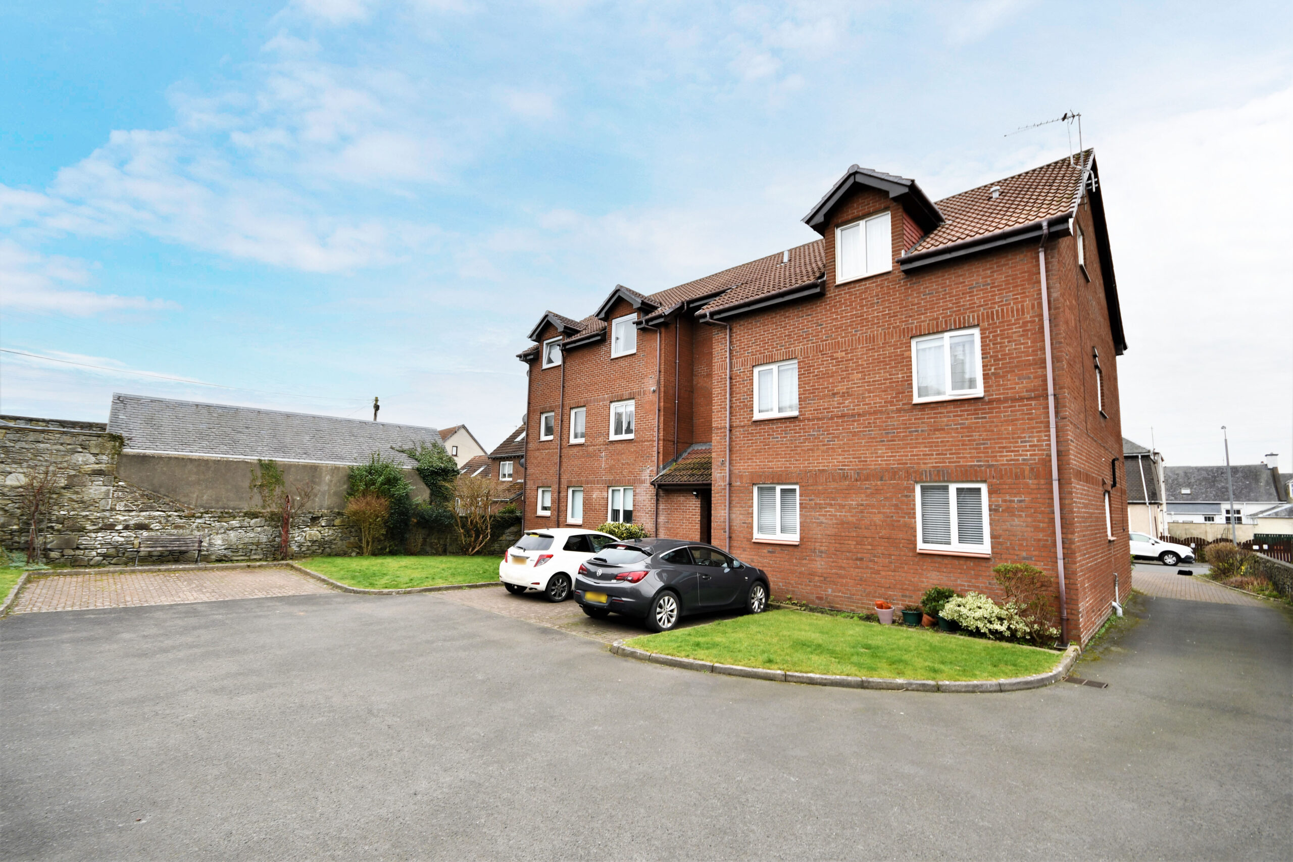 24M Bradan Road, Troon, KA10 6DS Corum Property