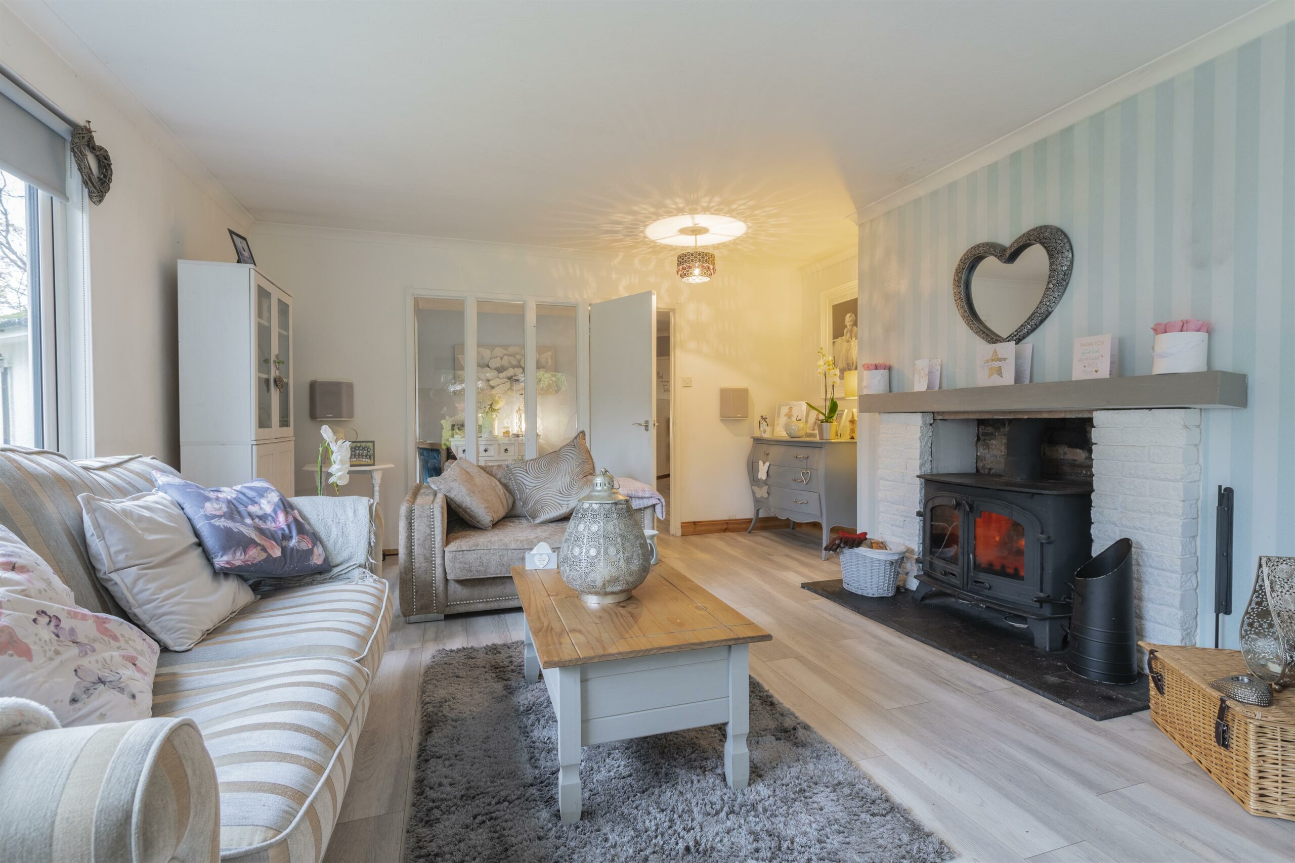 Walden Cottage, 242 Capelrig Road, Newton Mearns Corum Property