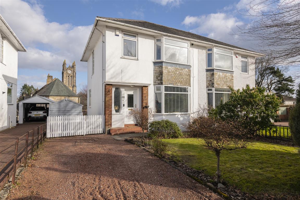 4 Woodbank Crescent, Clarkston Corum Property