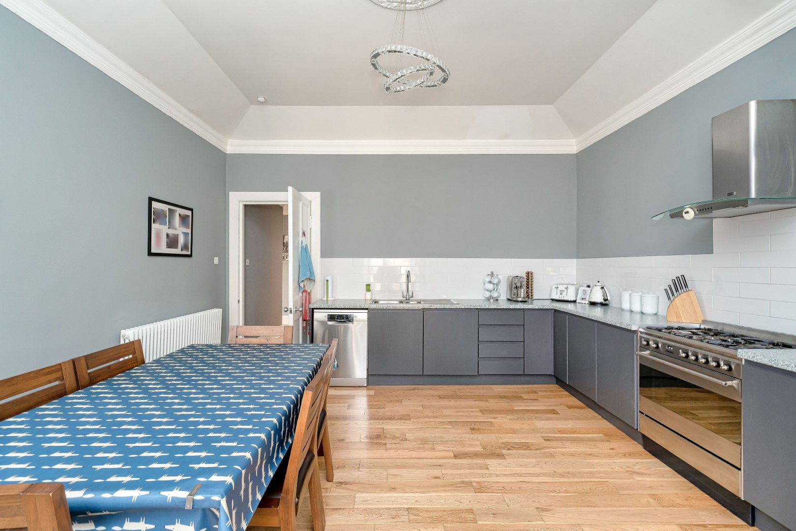 Flat 4 4 Cleveden Gardens, Kelvinside, G12 0PT Corum Property