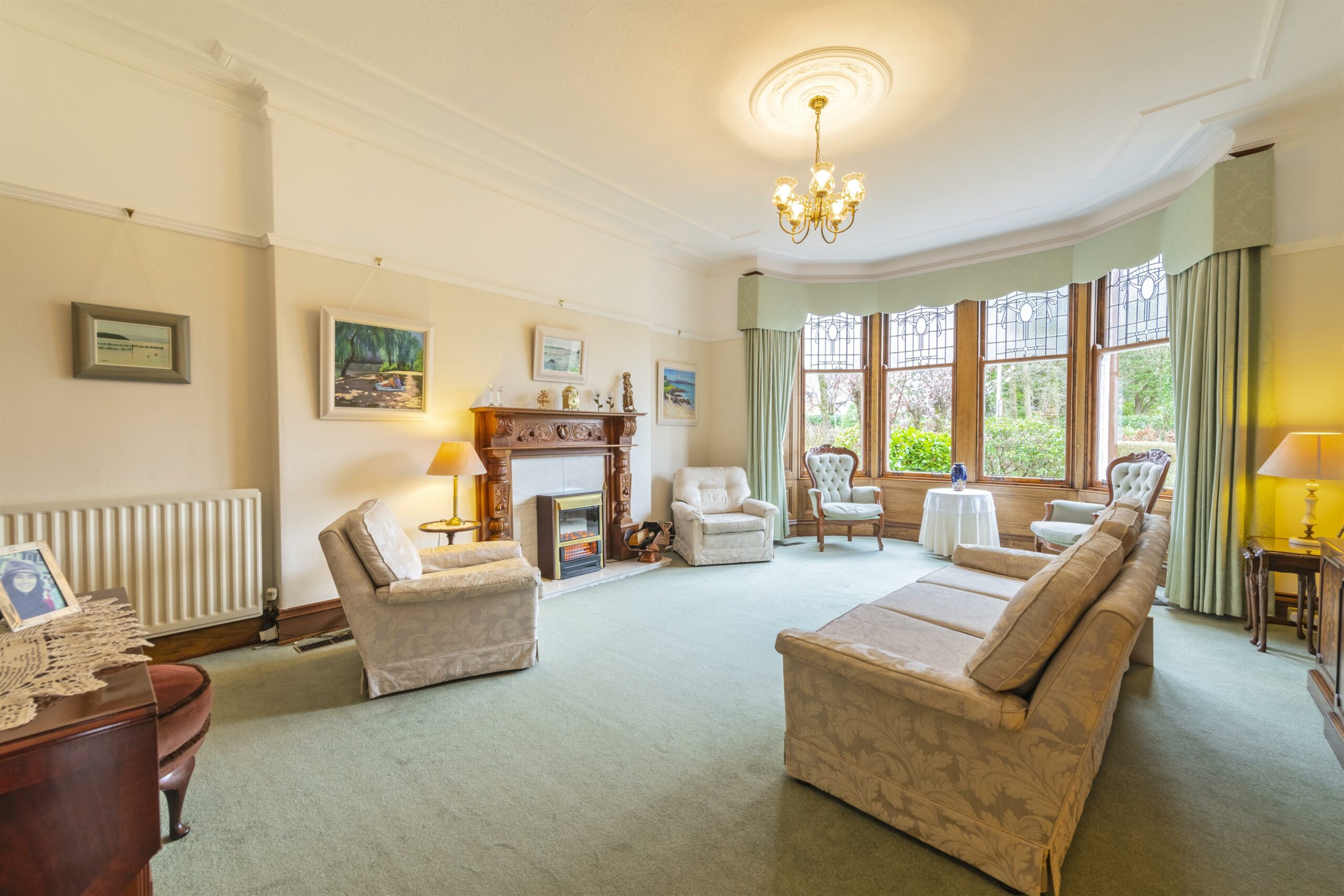 Lincludin, 1 The Grove, Giffnock Corum Property