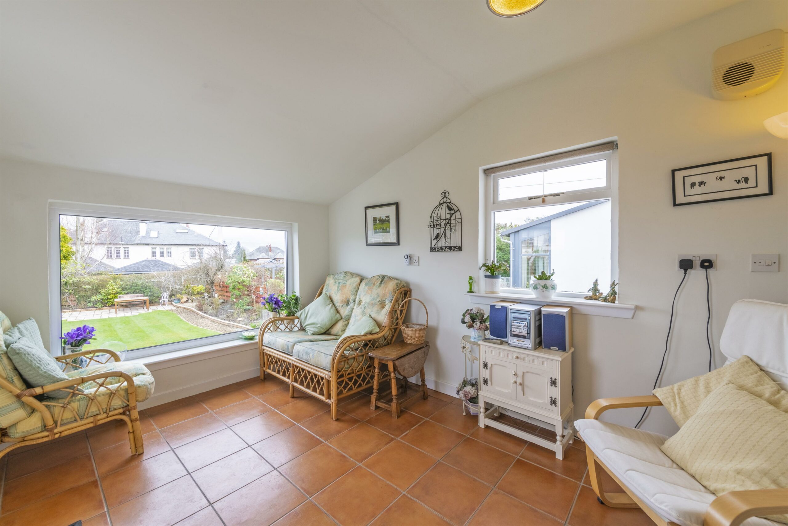 Lincludin, 1 The Grove, Giffnock Corum Property