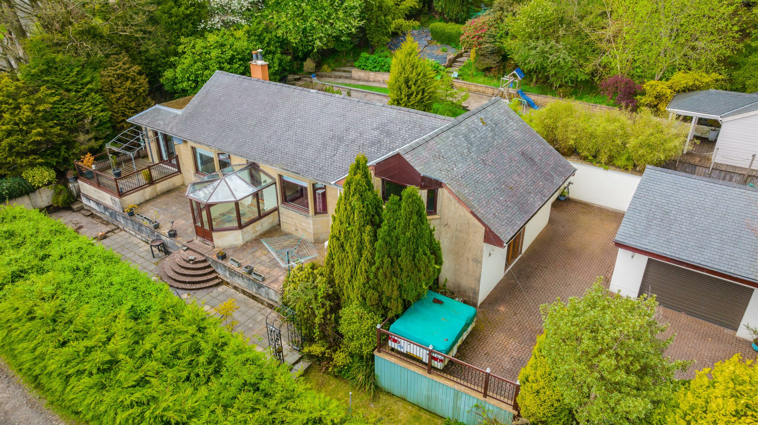 Capri Heath Cottage, 42 Hillside Road, Barrhead Corum Property