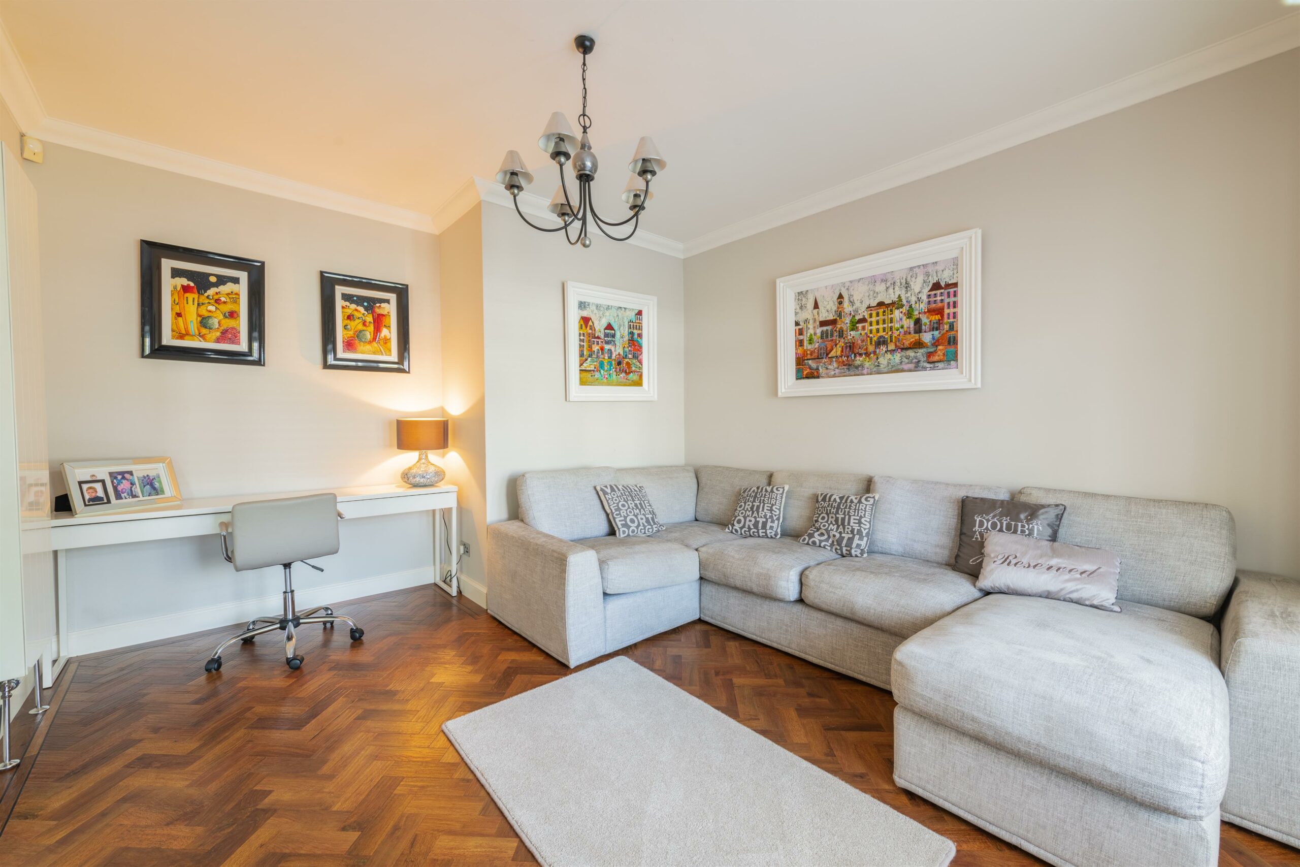 Humbie Lawns, Newton Mearns Corum Property