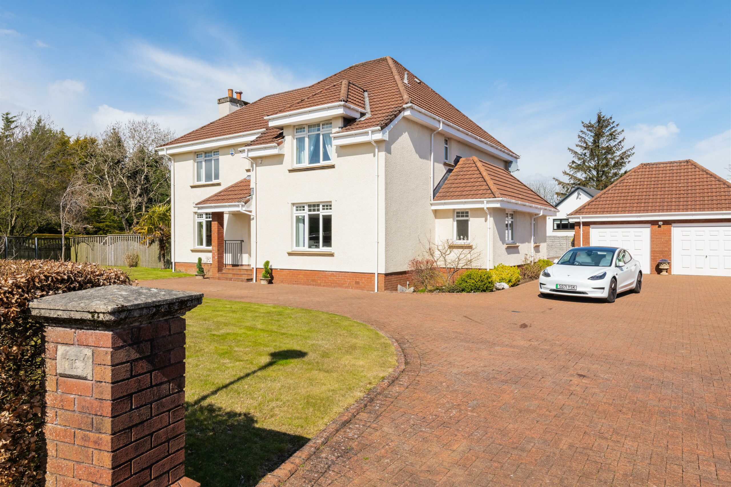 Humbie Lawns, Newton Mearns Corum Property