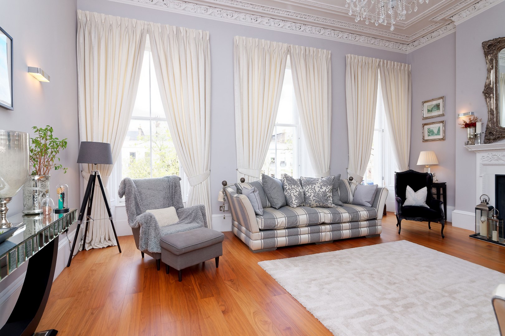 Main Door 13 Newton Terrace, Finnieston, G3 7PJ Corum Property