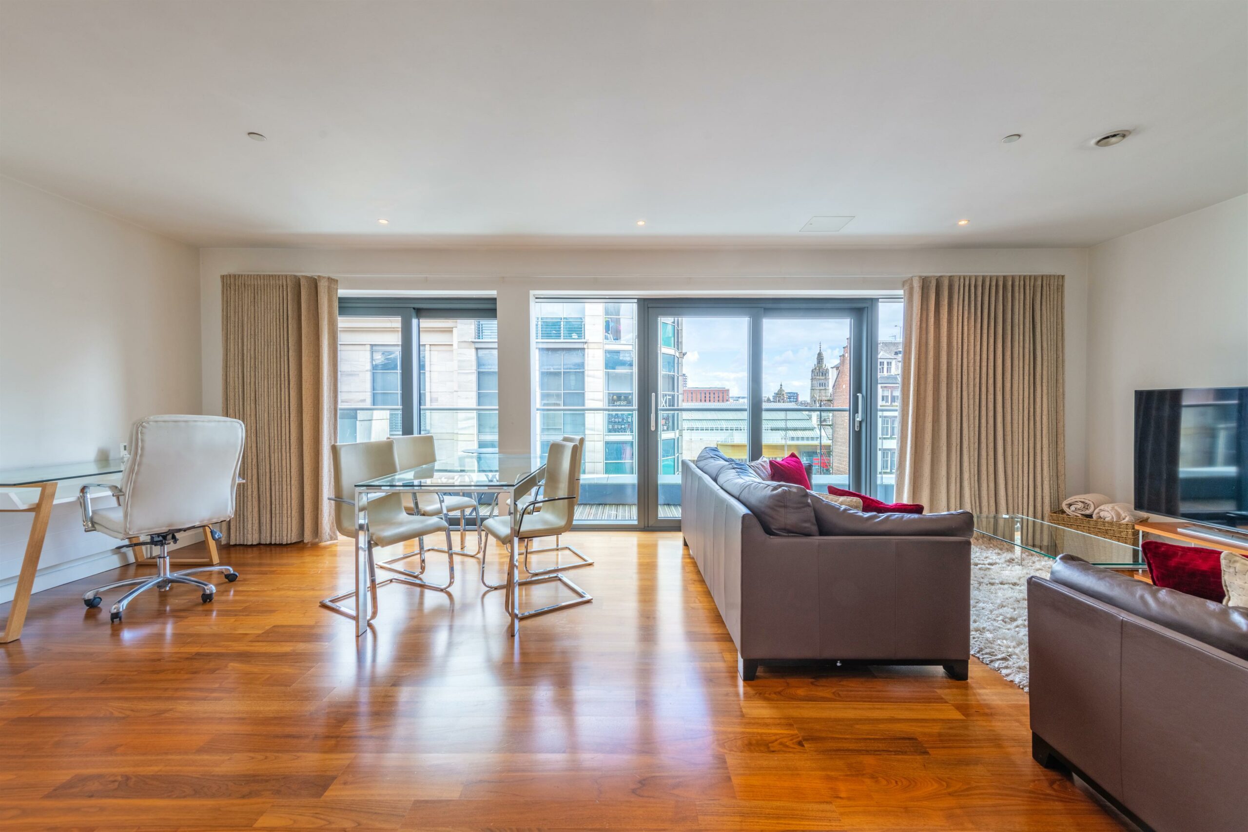 Buchanan Gardens, 7 Bath Street, Glasgow Corum Property