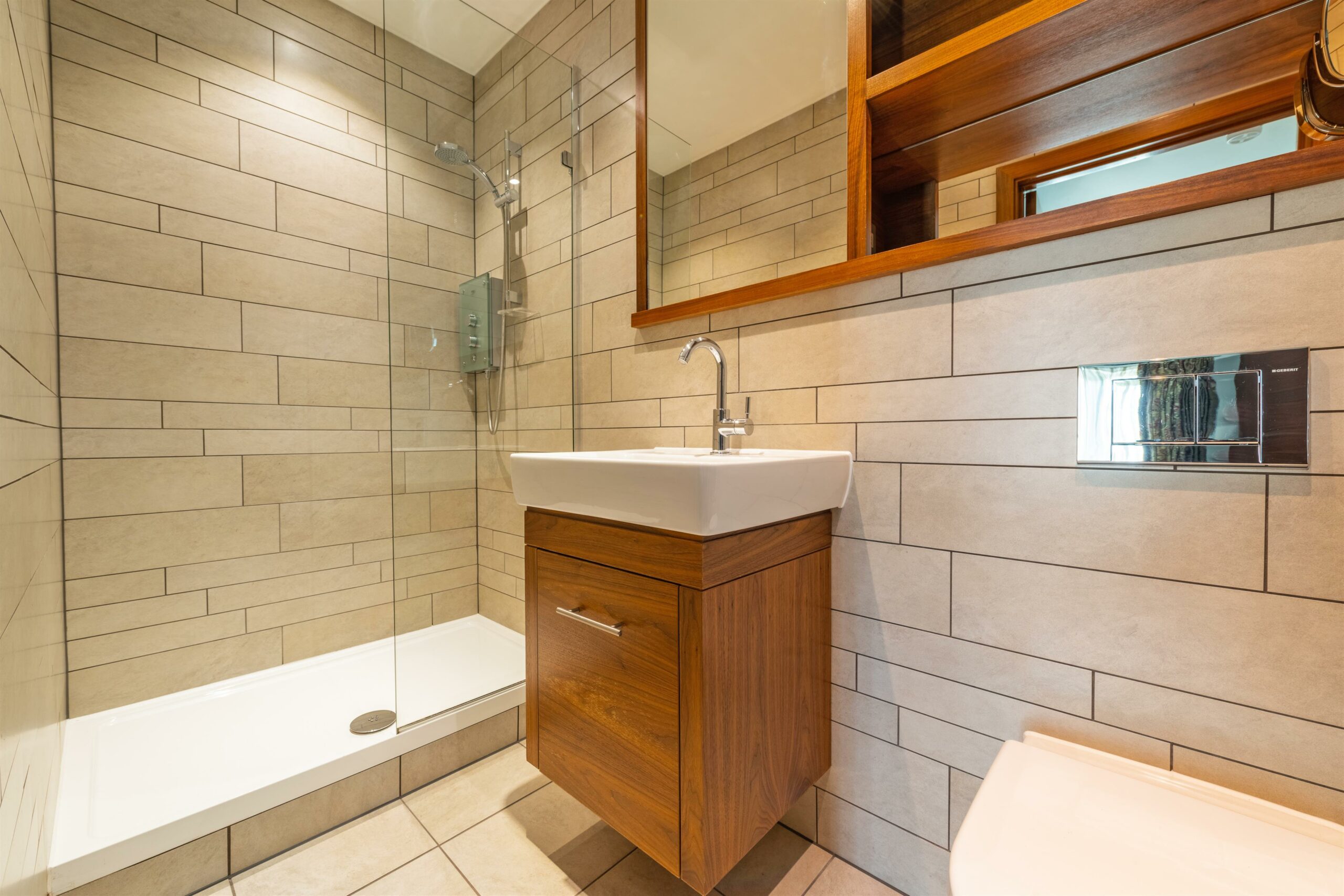 Buchanan Gardens, 7 Bath Street, Glasgow Corum Property