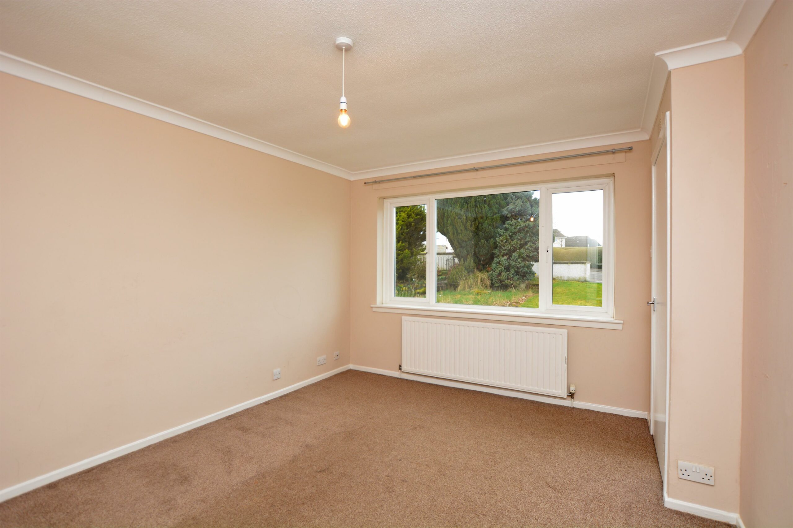 Bonnyton Drive, Eaglesham Corum Property