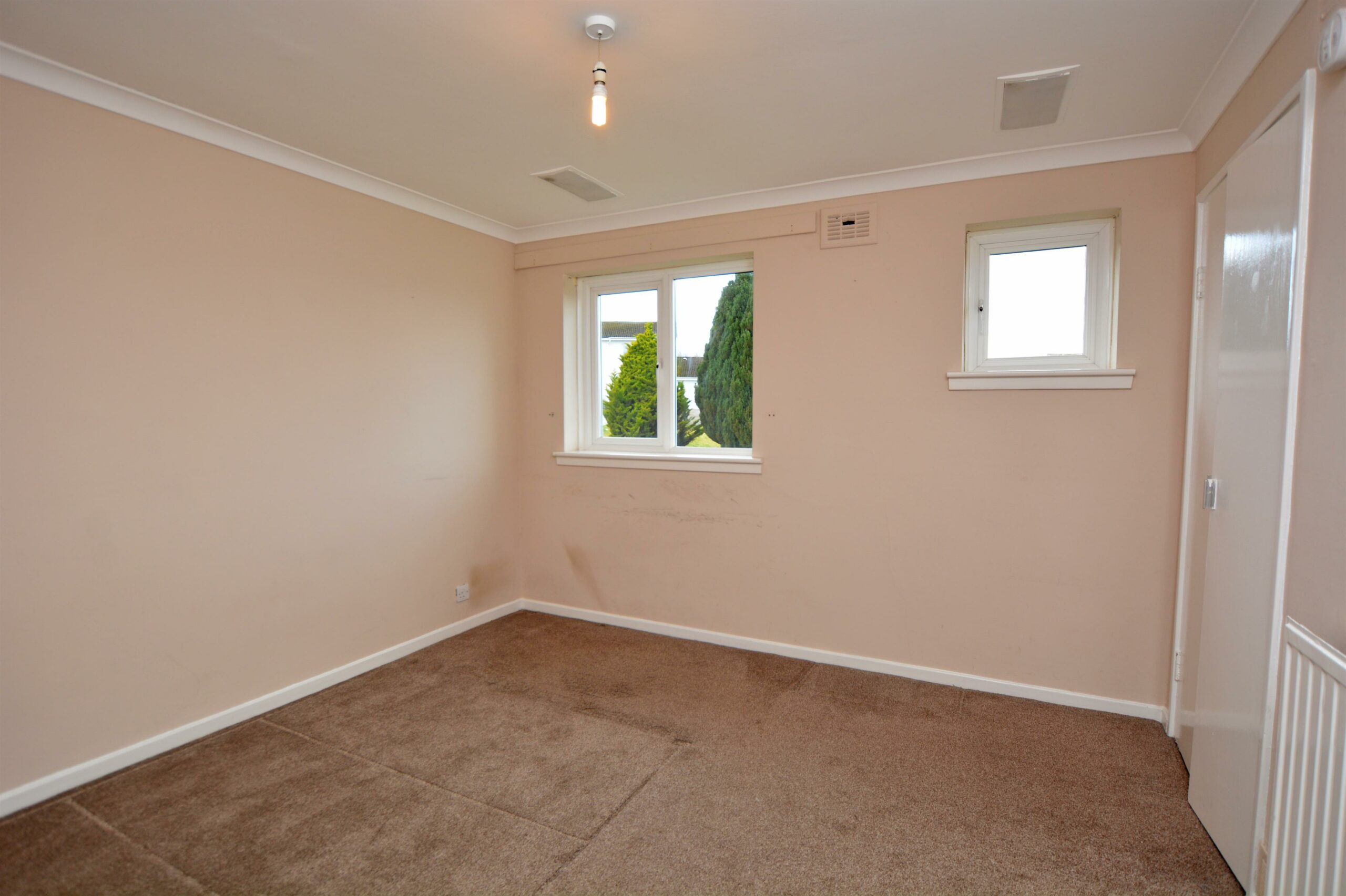 Bonnyton Drive, Eaglesham Corum Property