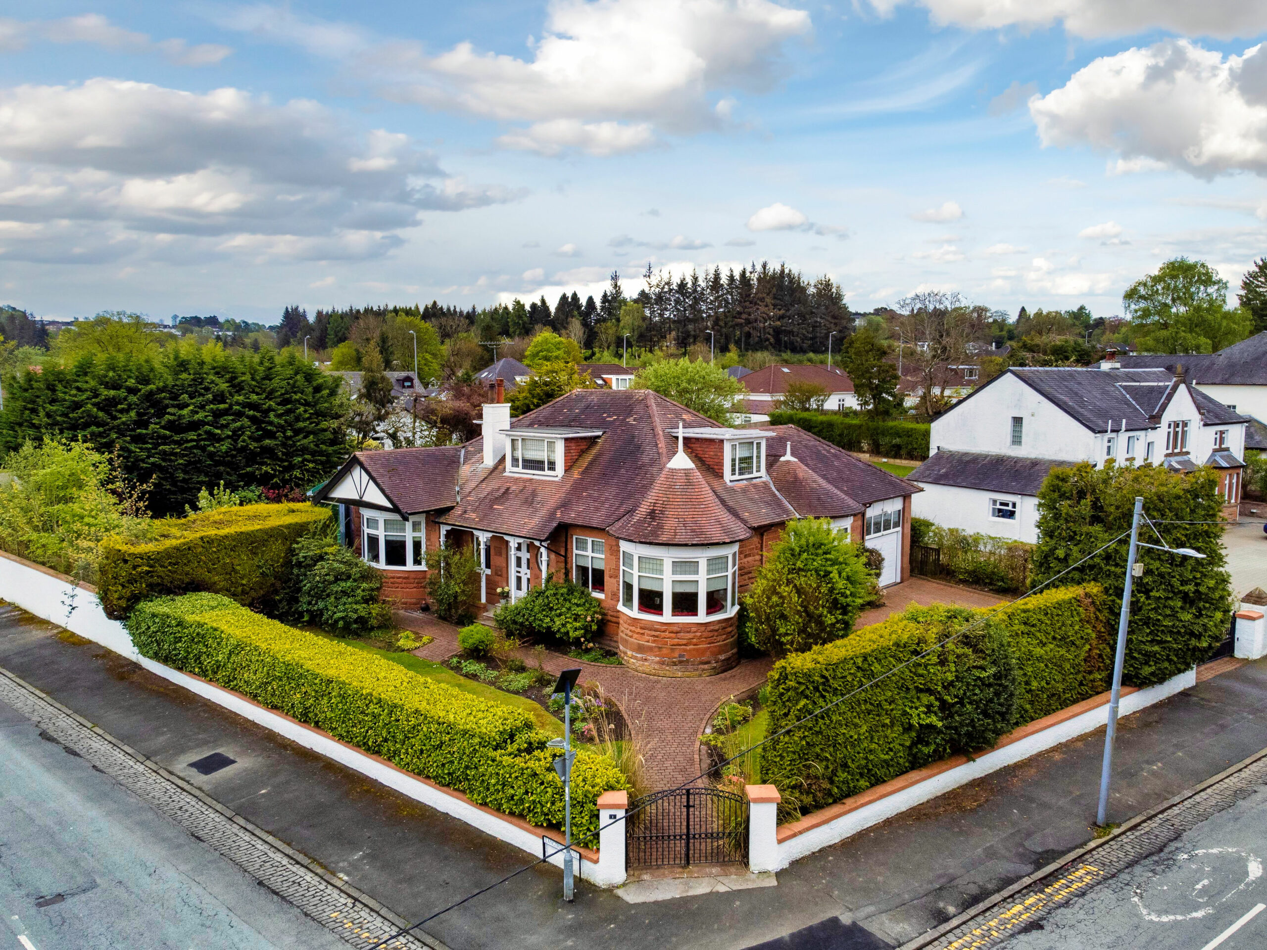 1 Langtree Avenue, Giffnock Corum Property