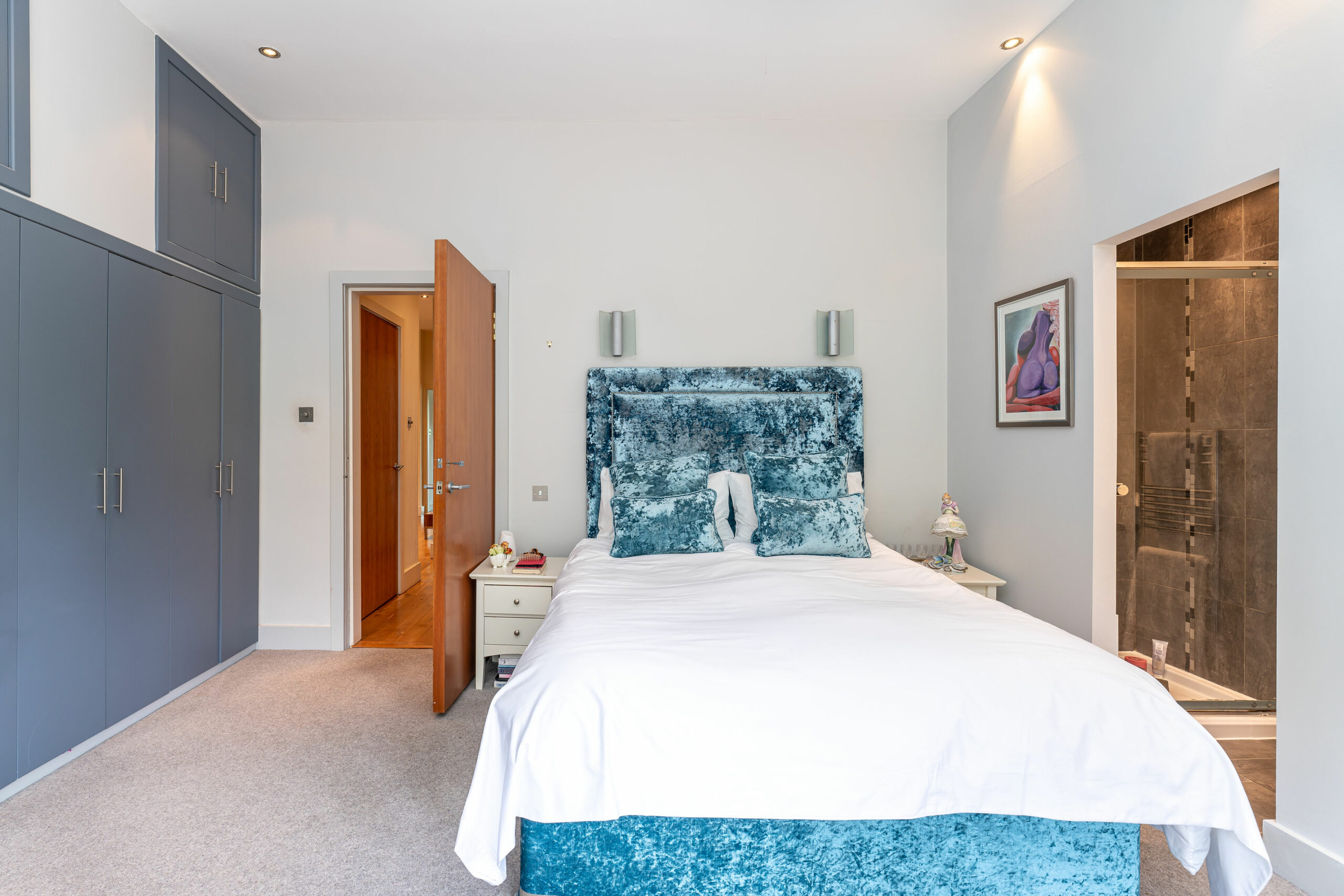 1 Langtree Avenue, Giffnock Corum Property