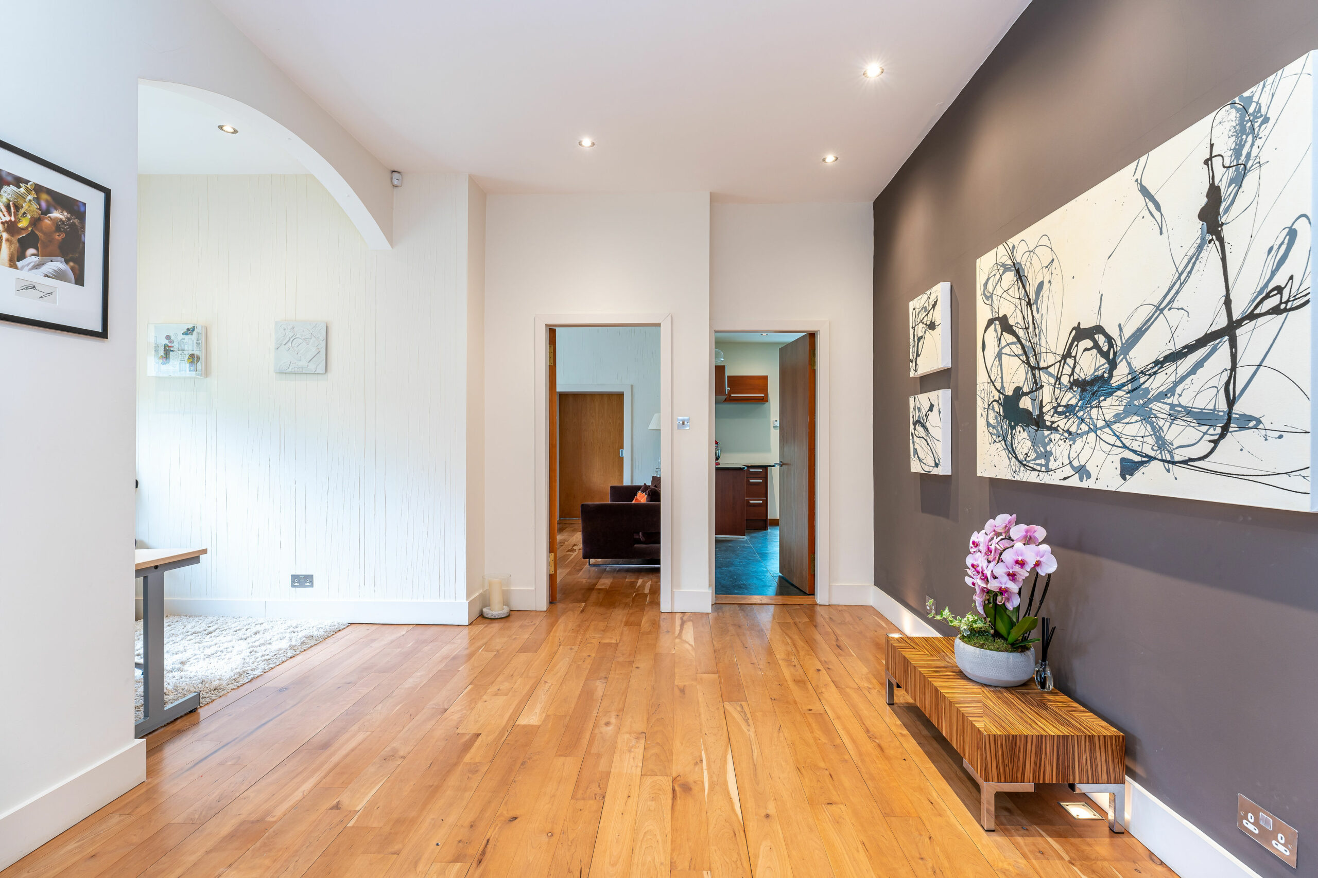 1 Langtree Avenue, Giffnock Corum Property