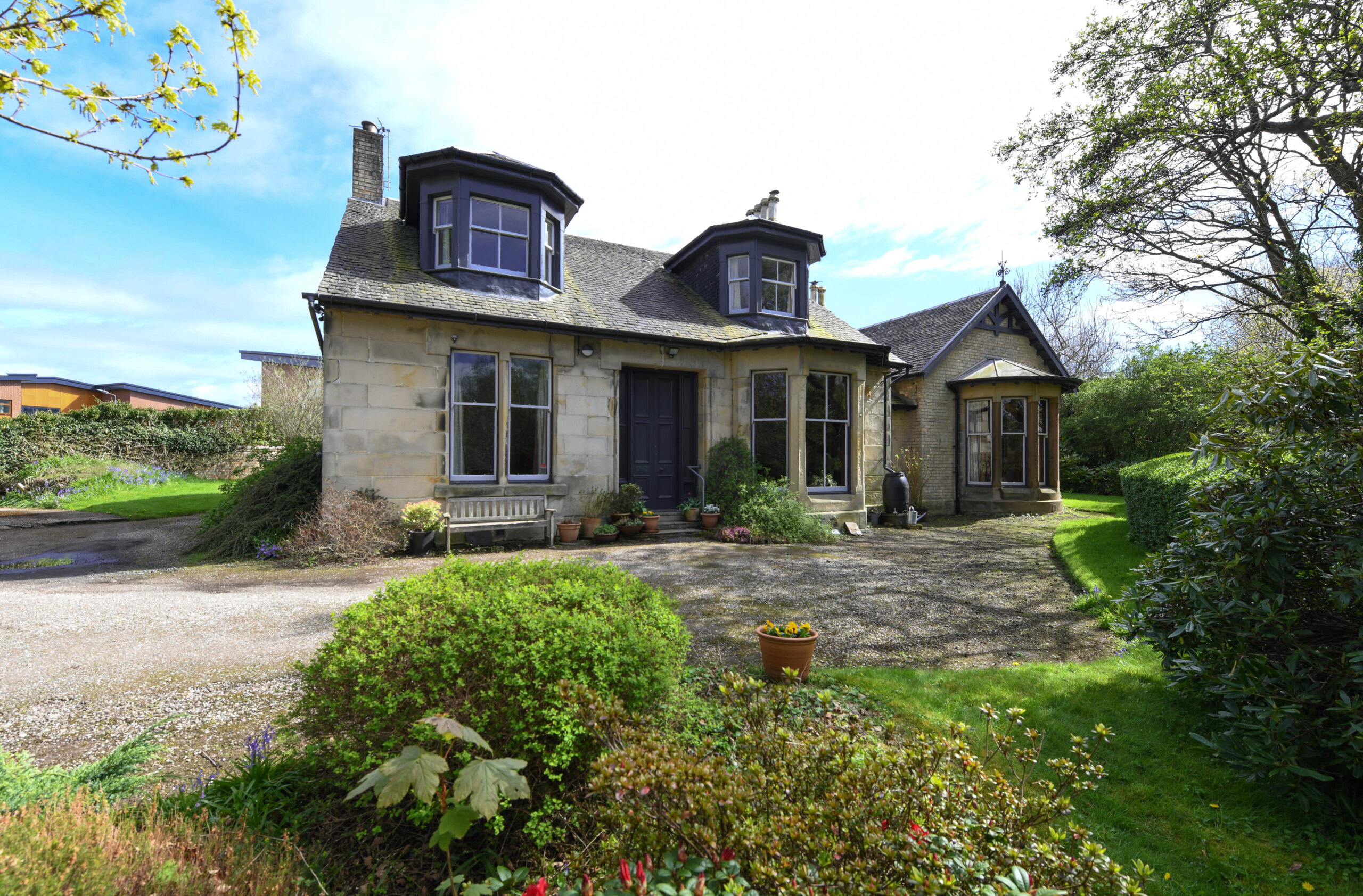 Annickbank Cottage, Annick Road, Irvine, KA11 4HS Corum Property