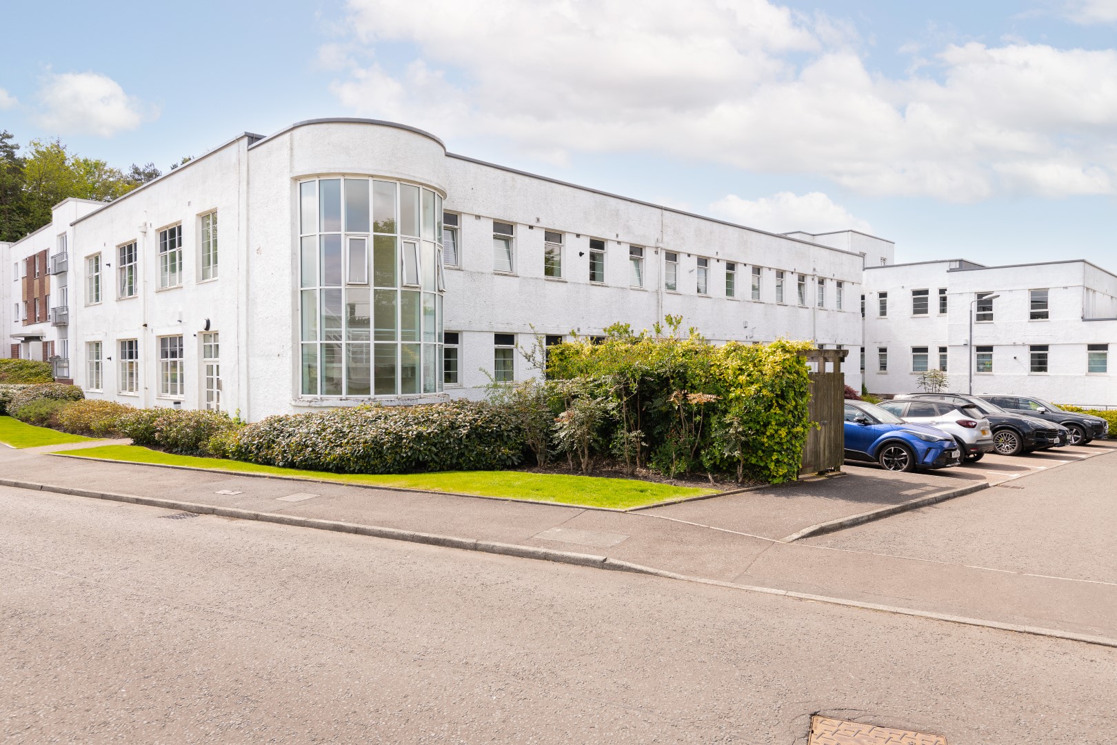 2 Cairnhill View, Bearsden, G61 1RP Corum Property