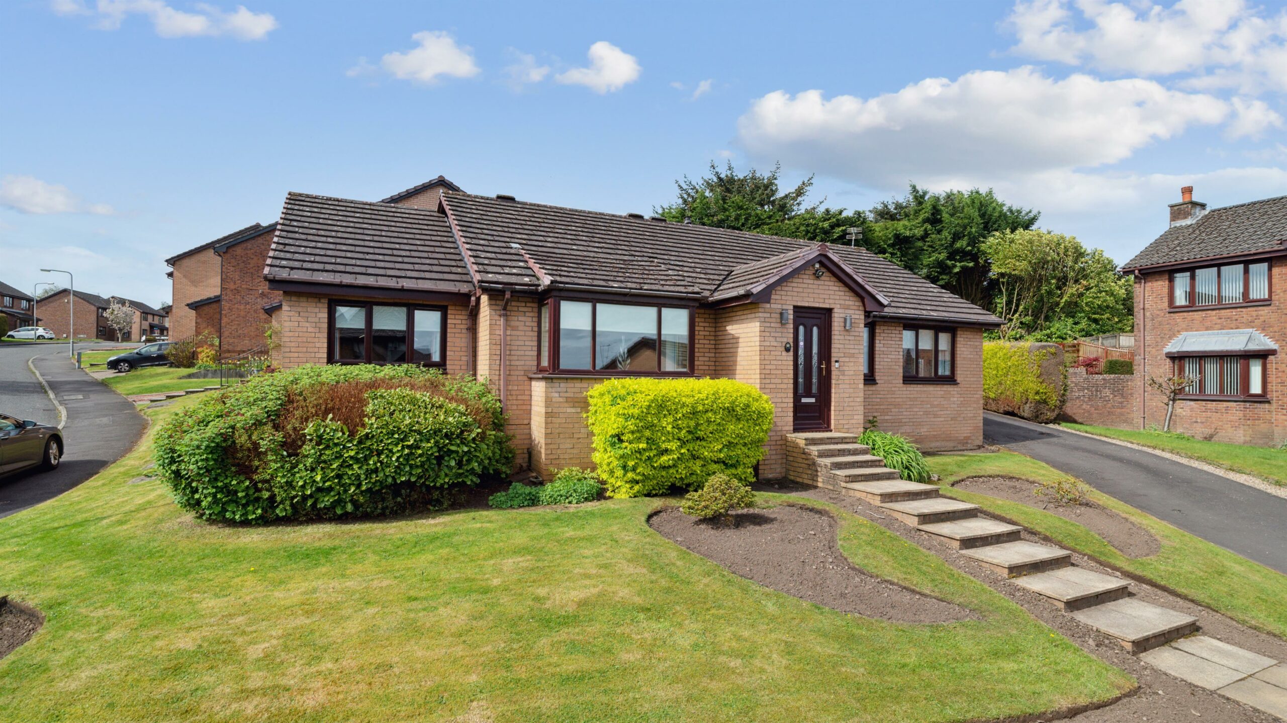 37 Shuna Place, Newton Mearns Corum Property