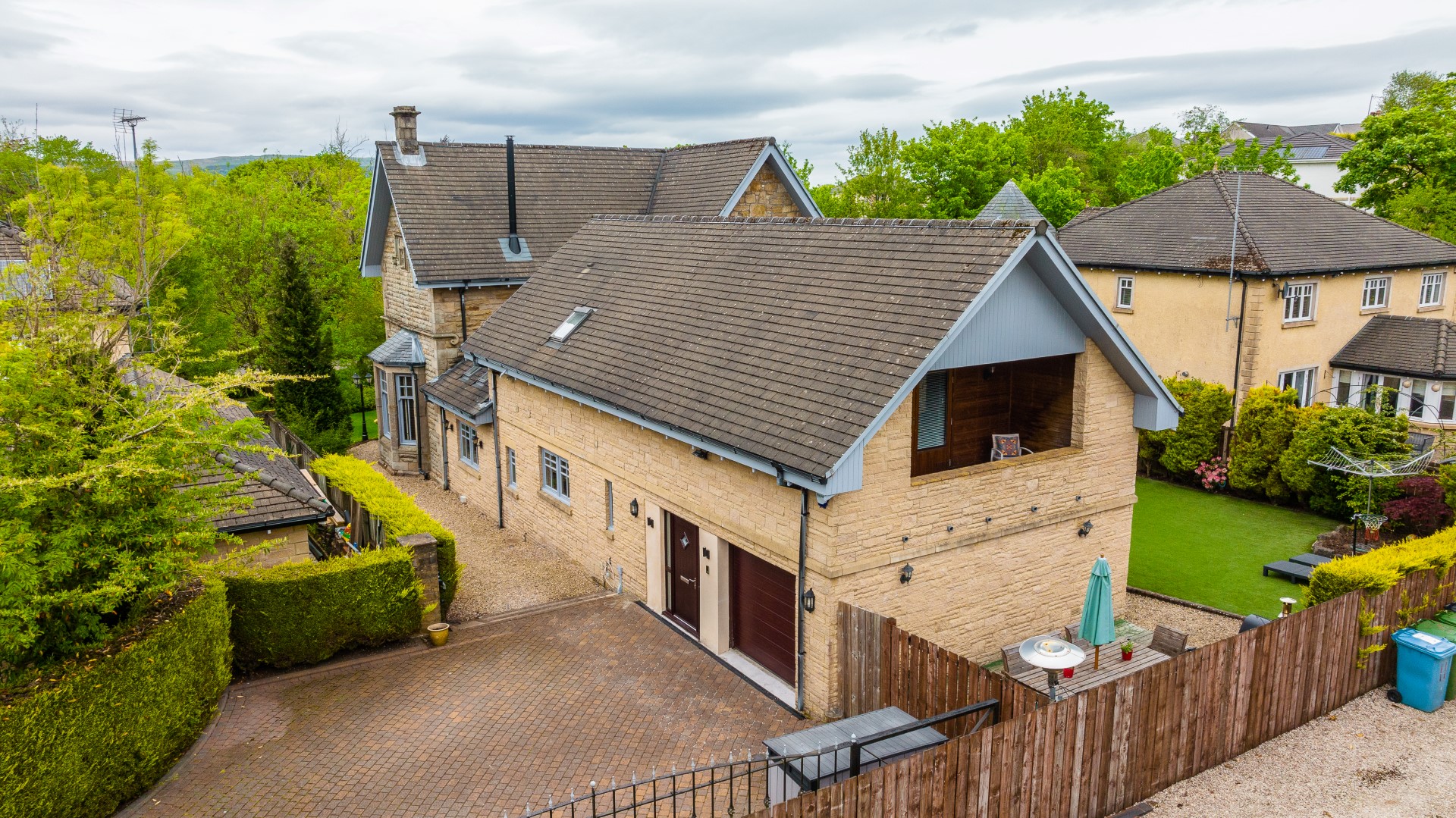 The Old Clubhouse, 13 Old Dullatur Road, Dullatur, G68 0AR Corum Property