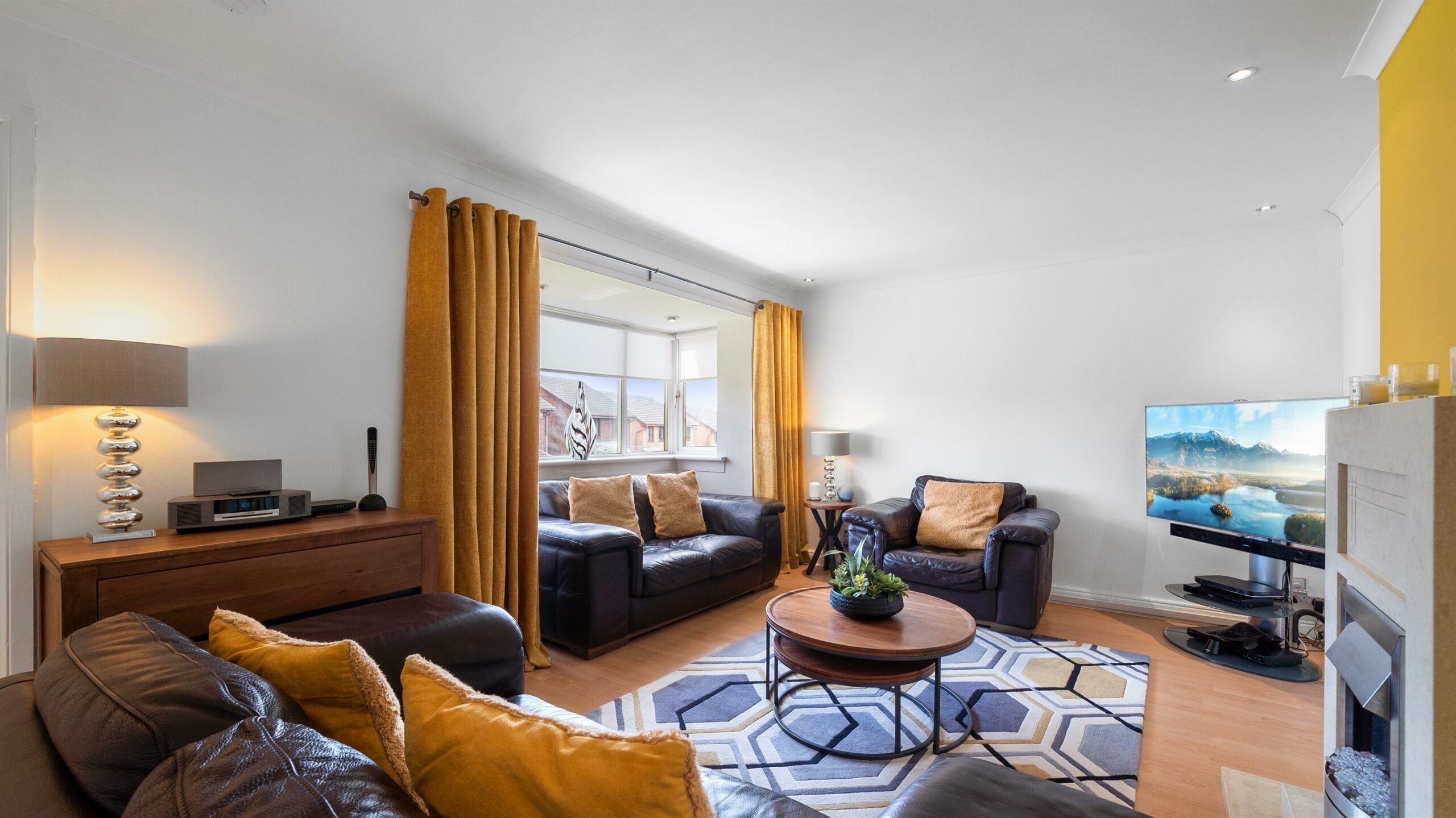 37 Shuna Place, Newton Mearns Corum Property