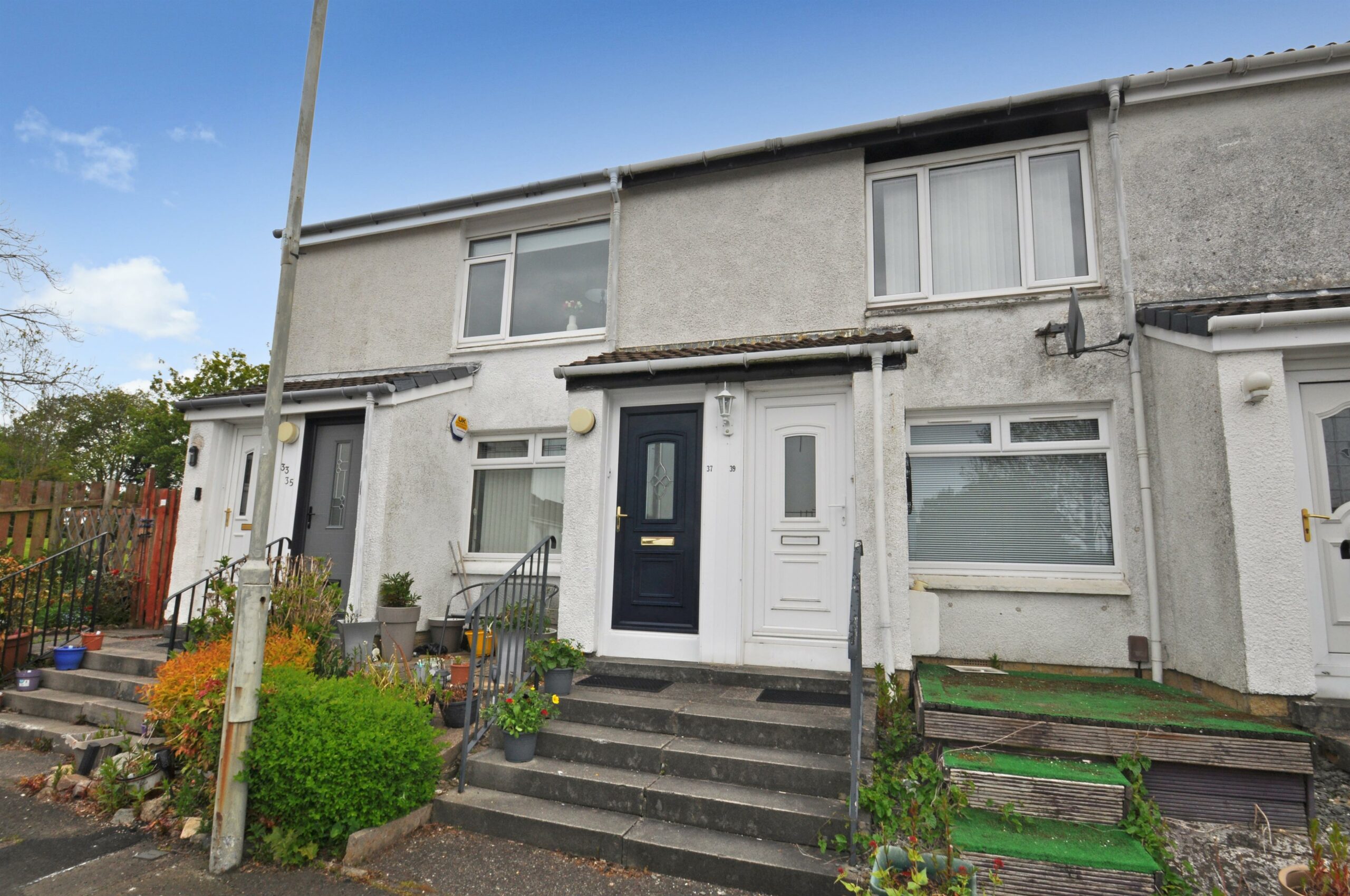 37 Invergarry Quadrant, Deaconsbank Corum Property