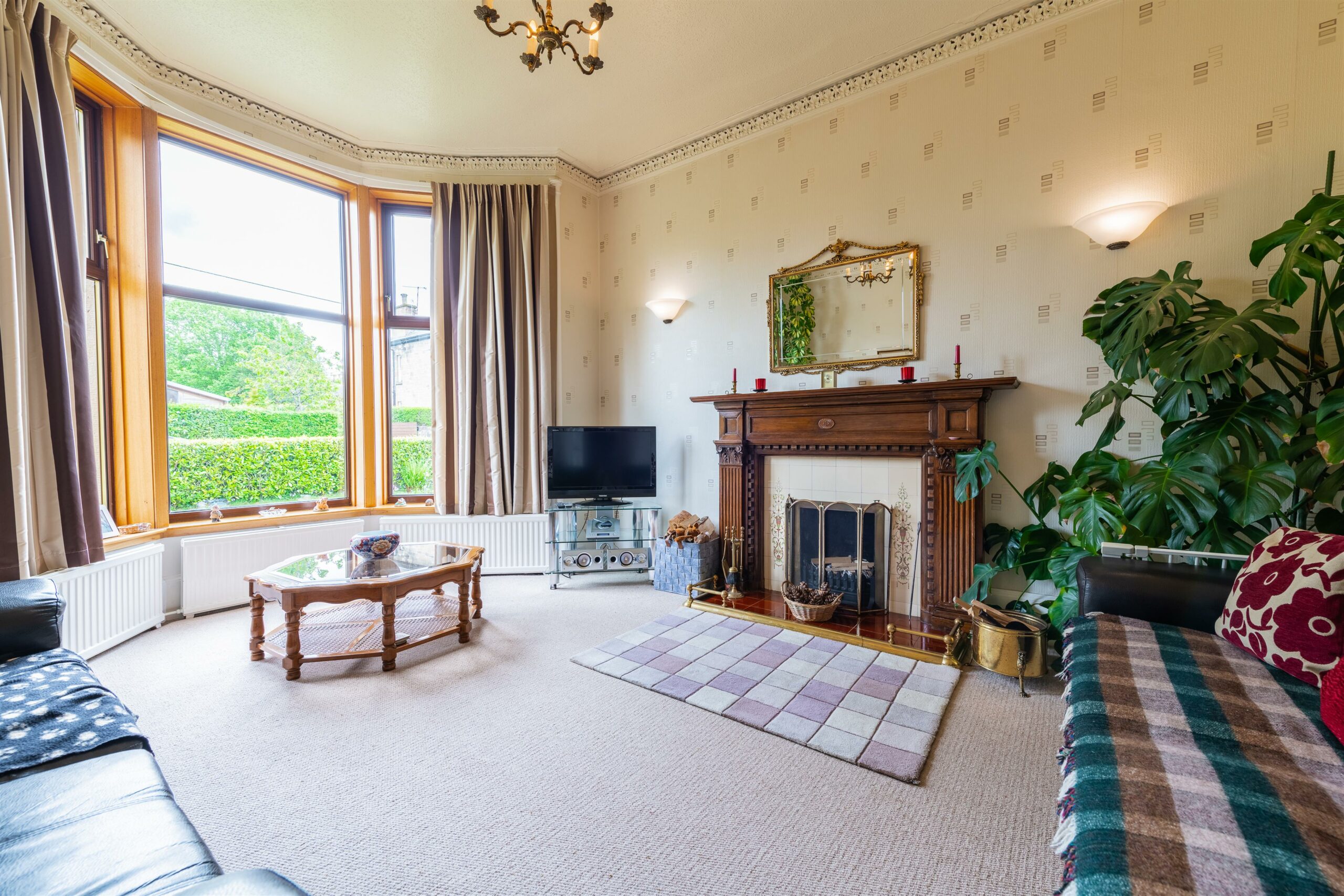 2 Elliot Avenue, Giffnock Corum Property