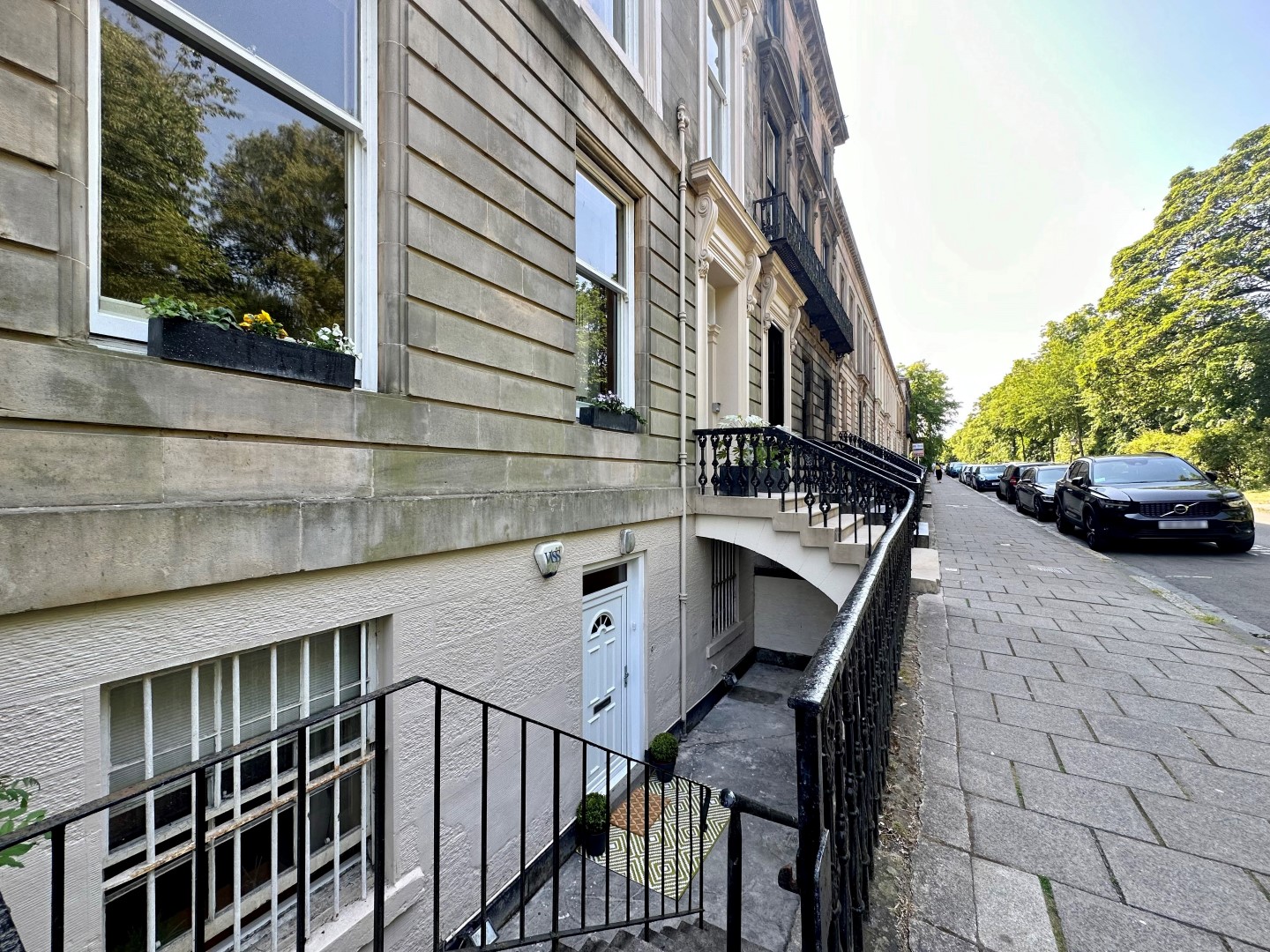 10A Kew Terrace, Dowanhill, G12 0TD Corum Property