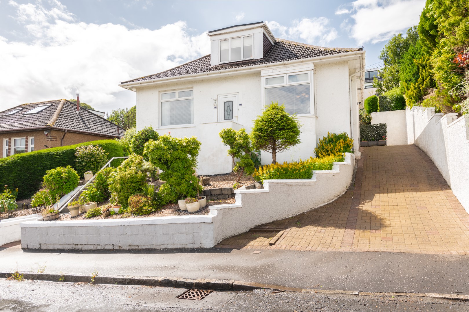 41 Douglas Park Crescent, Bearsden, G61 3DP Corum Property