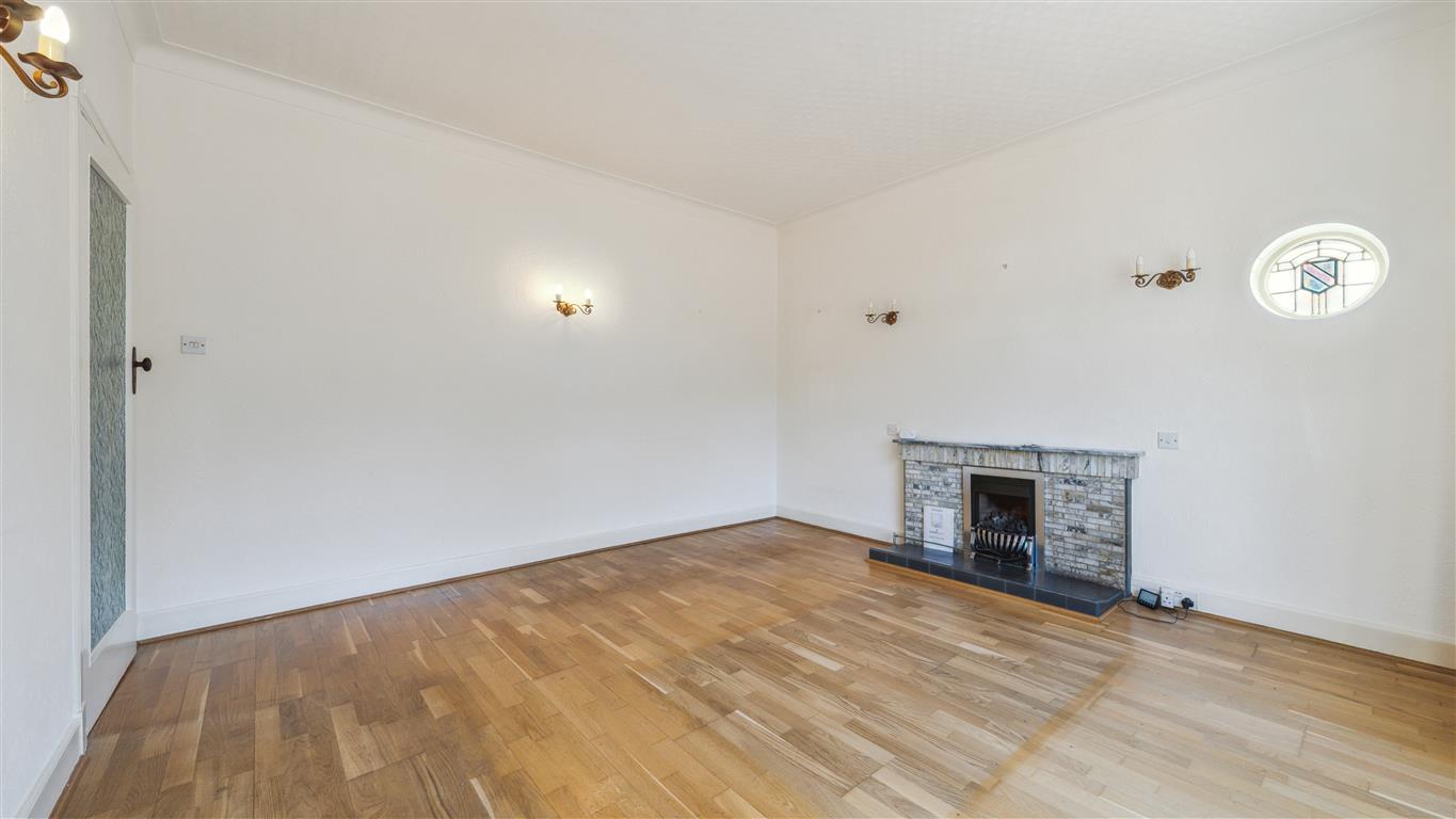 136 Kilpatrick Gardens, Clarkston Corum Property