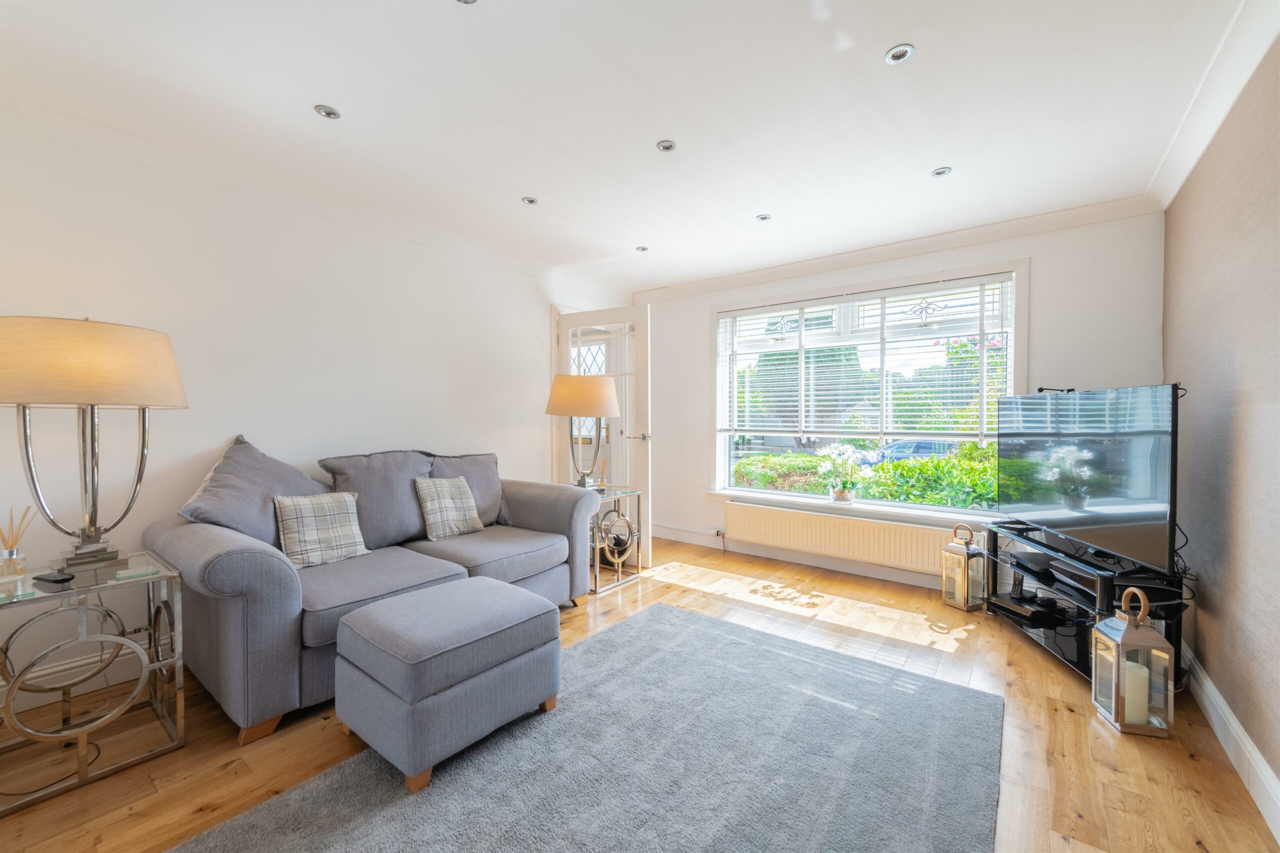 208 Harvie Avenue, Newton Mearns Corum Property