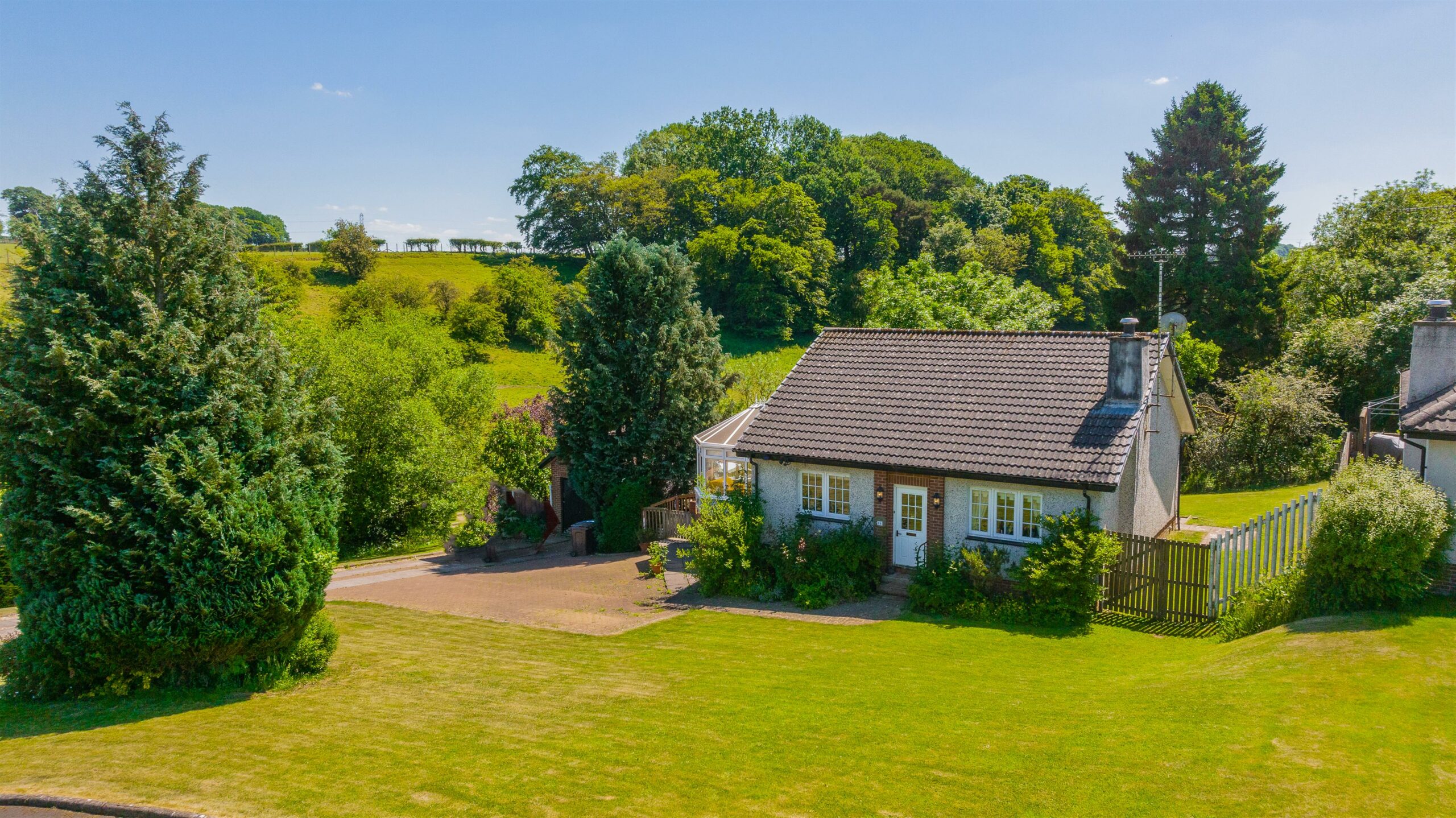 10 Windhill Park, Waterfoot Corum Property